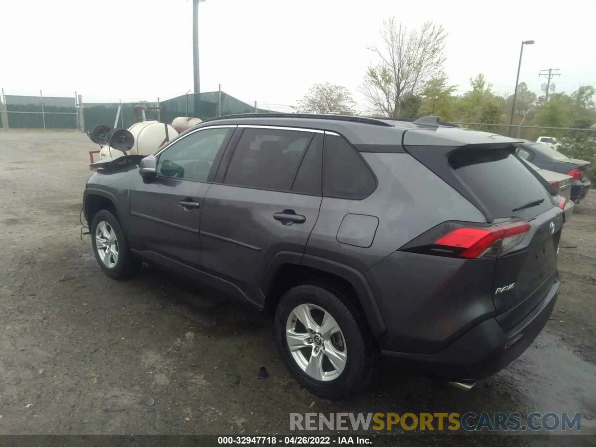 3 Photograph of a damaged car 2T3P1RFV8MC171715 TOYOTA RAV4 2021