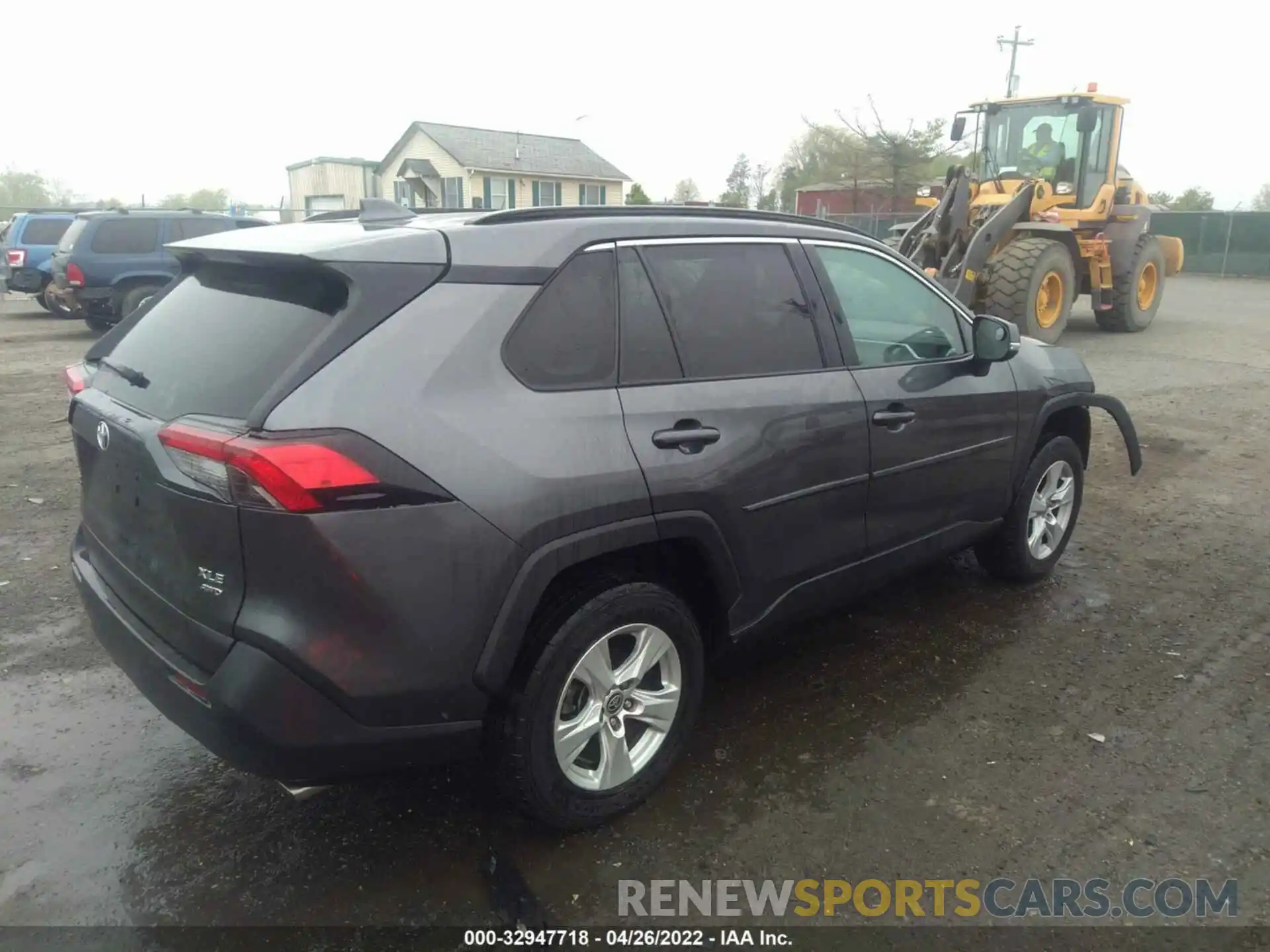 4 Photograph of a damaged car 2T3P1RFV8MC171715 TOYOTA RAV4 2021