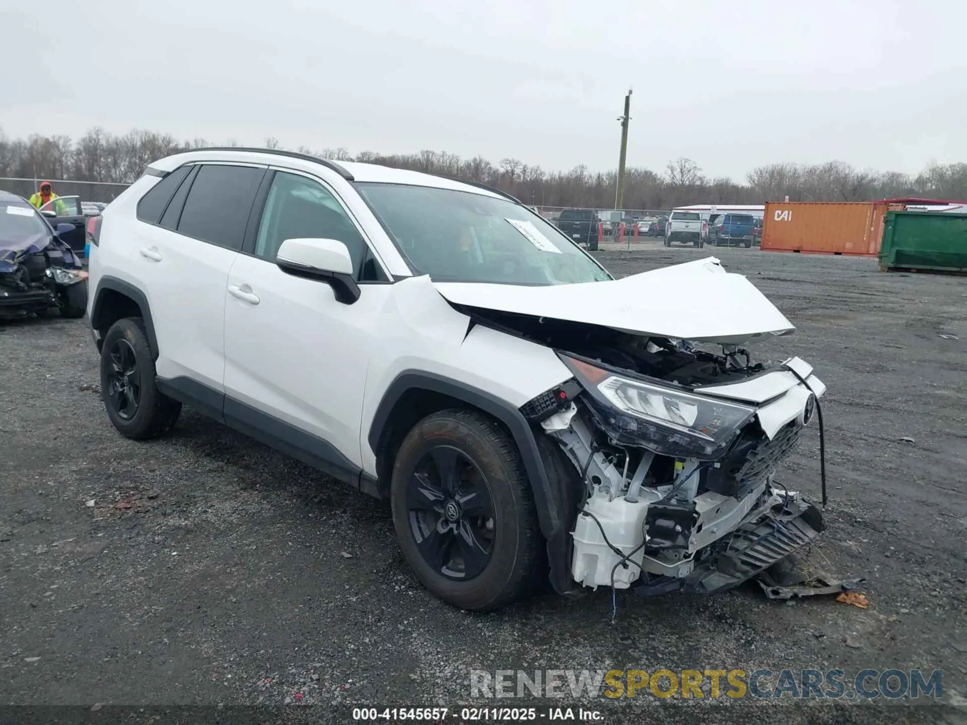 1 Photograph of a damaged car 2T3P1RFV8MC213946 TOYOTA RAV4 2021