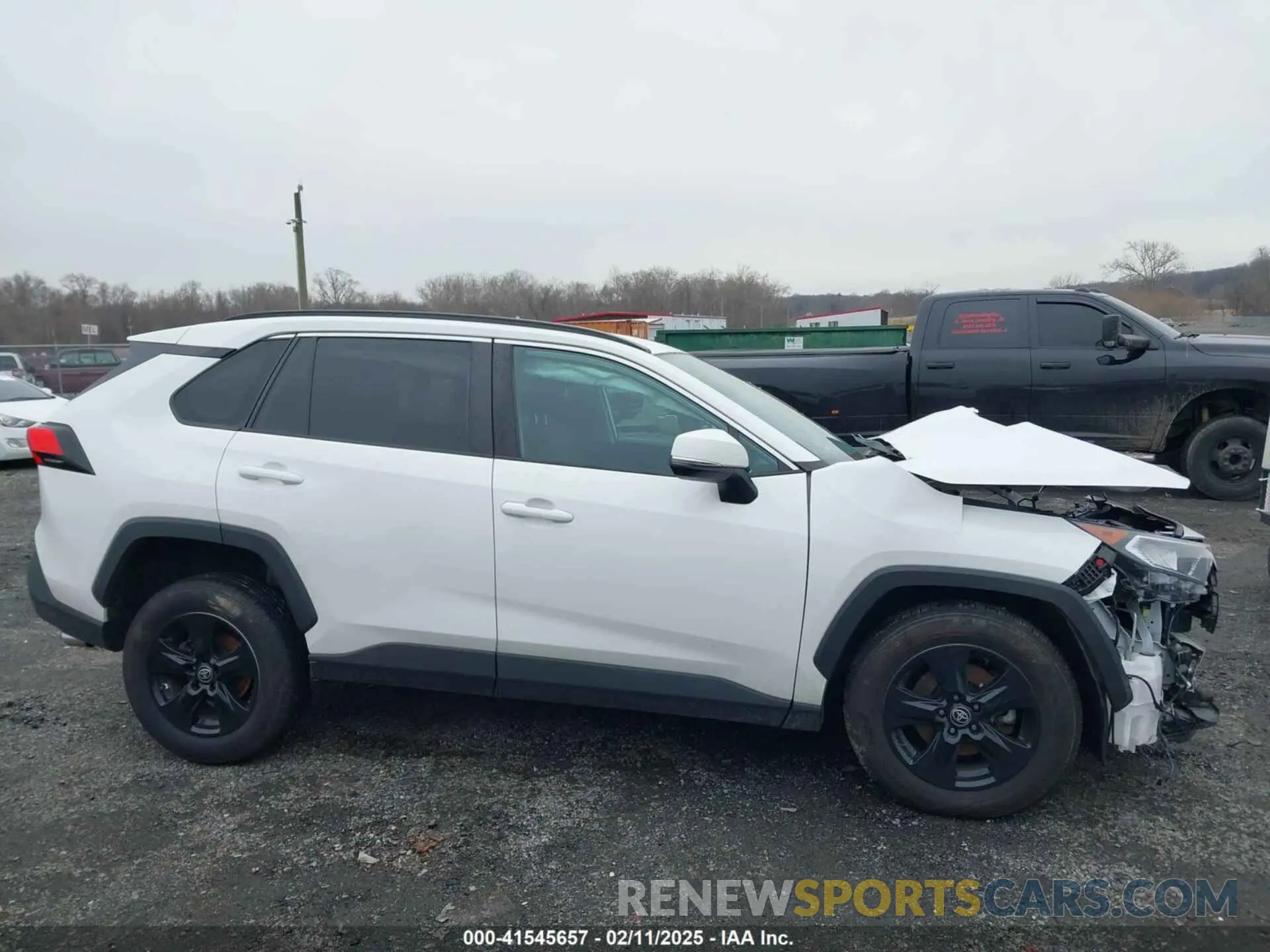 13 Photograph of a damaged car 2T3P1RFV8MC213946 TOYOTA RAV4 2021