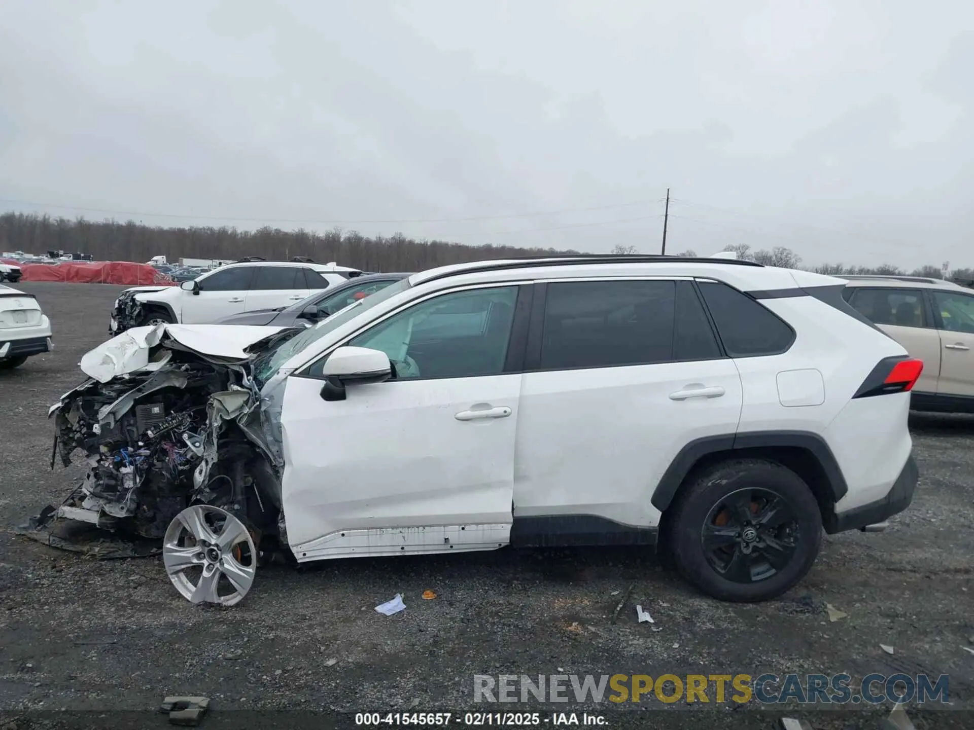 14 Photograph of a damaged car 2T3P1RFV8MC213946 TOYOTA RAV4 2021