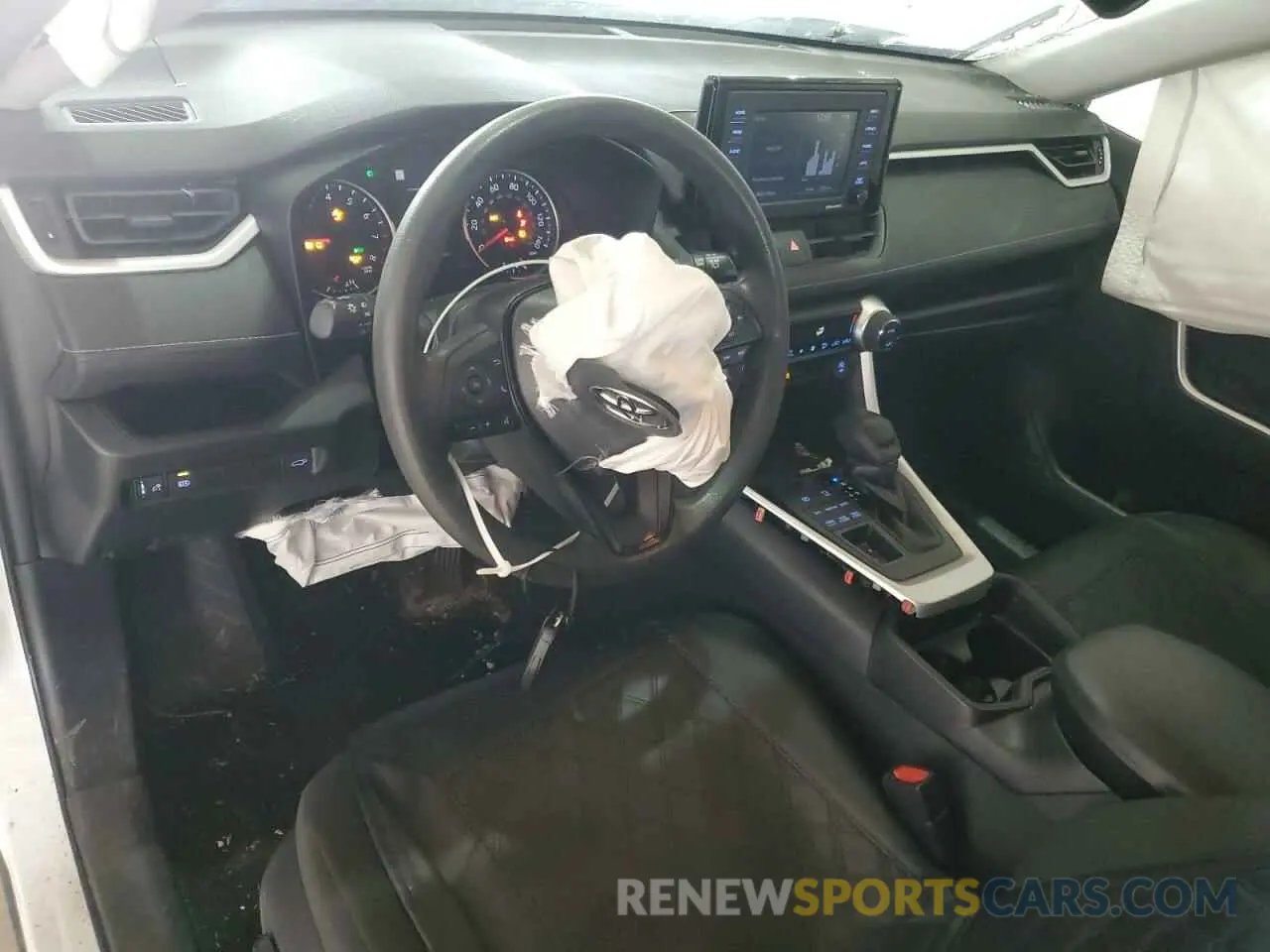 8 Photograph of a damaged car 2T3P1RFV8MC226549 TOYOTA RAV4 2021