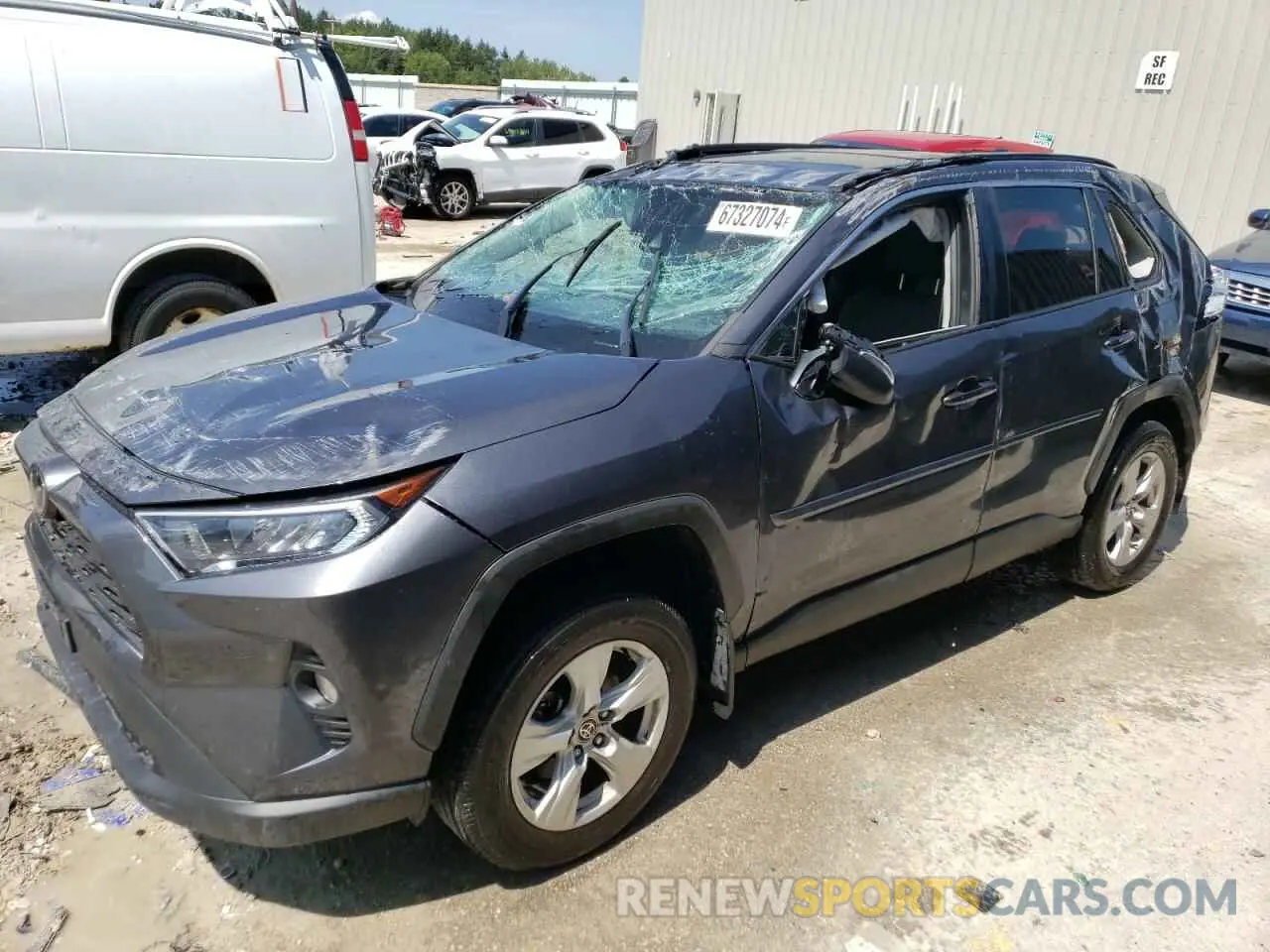 1 Photograph of a damaged car 2T3P1RFV8MC238720 TOYOTA RAV4 2021