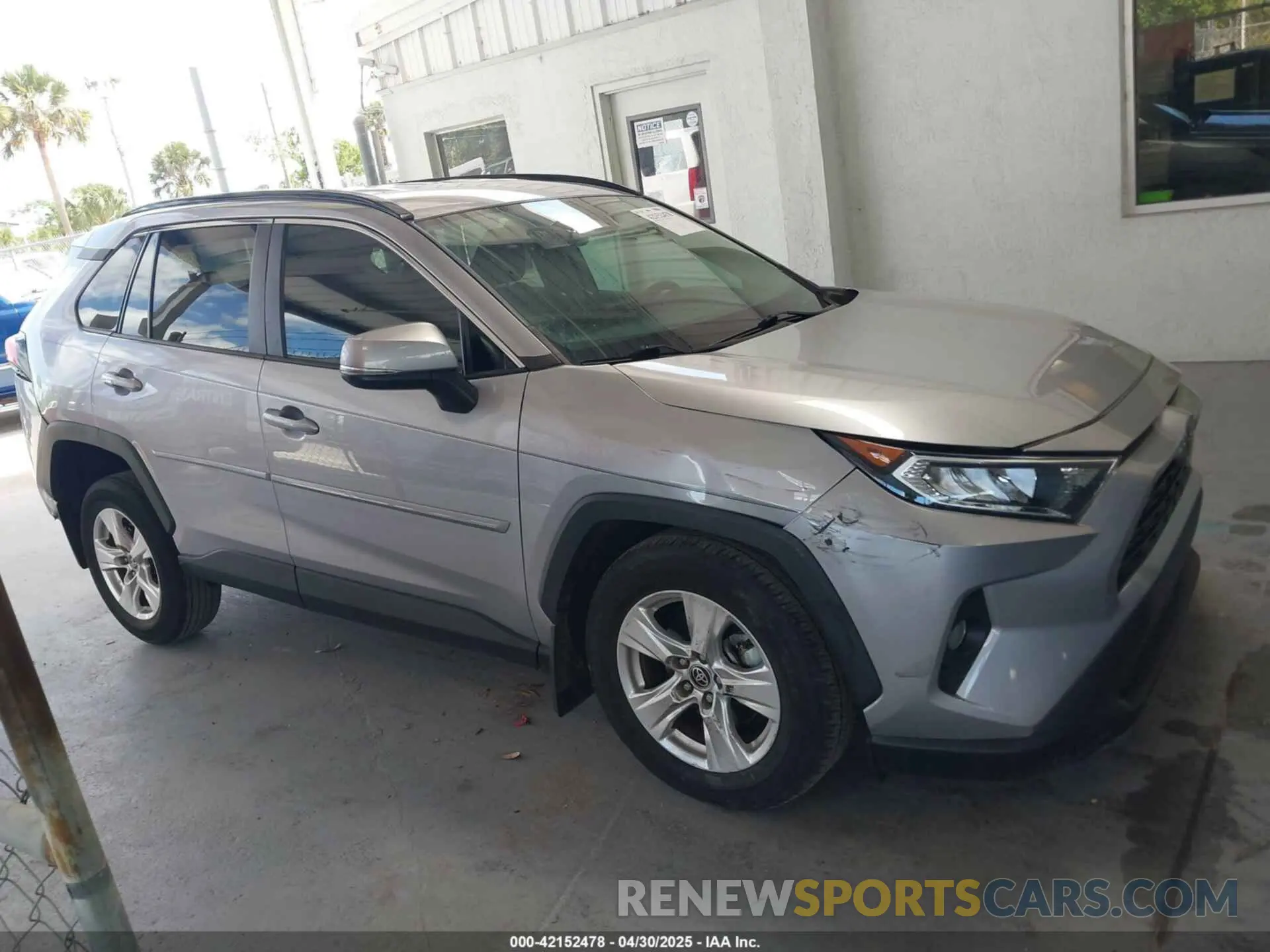 13 Photograph of a damaged car 2T3P1RFV8MC242220 TOYOTA RAV4 2021