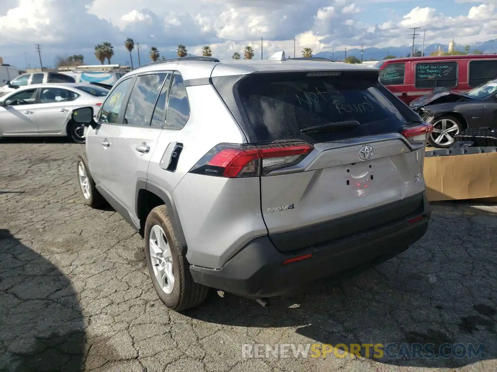 3 Photograph of a damaged car 2T3P1RFV8MW141287 TOYOTA RAV4 2021