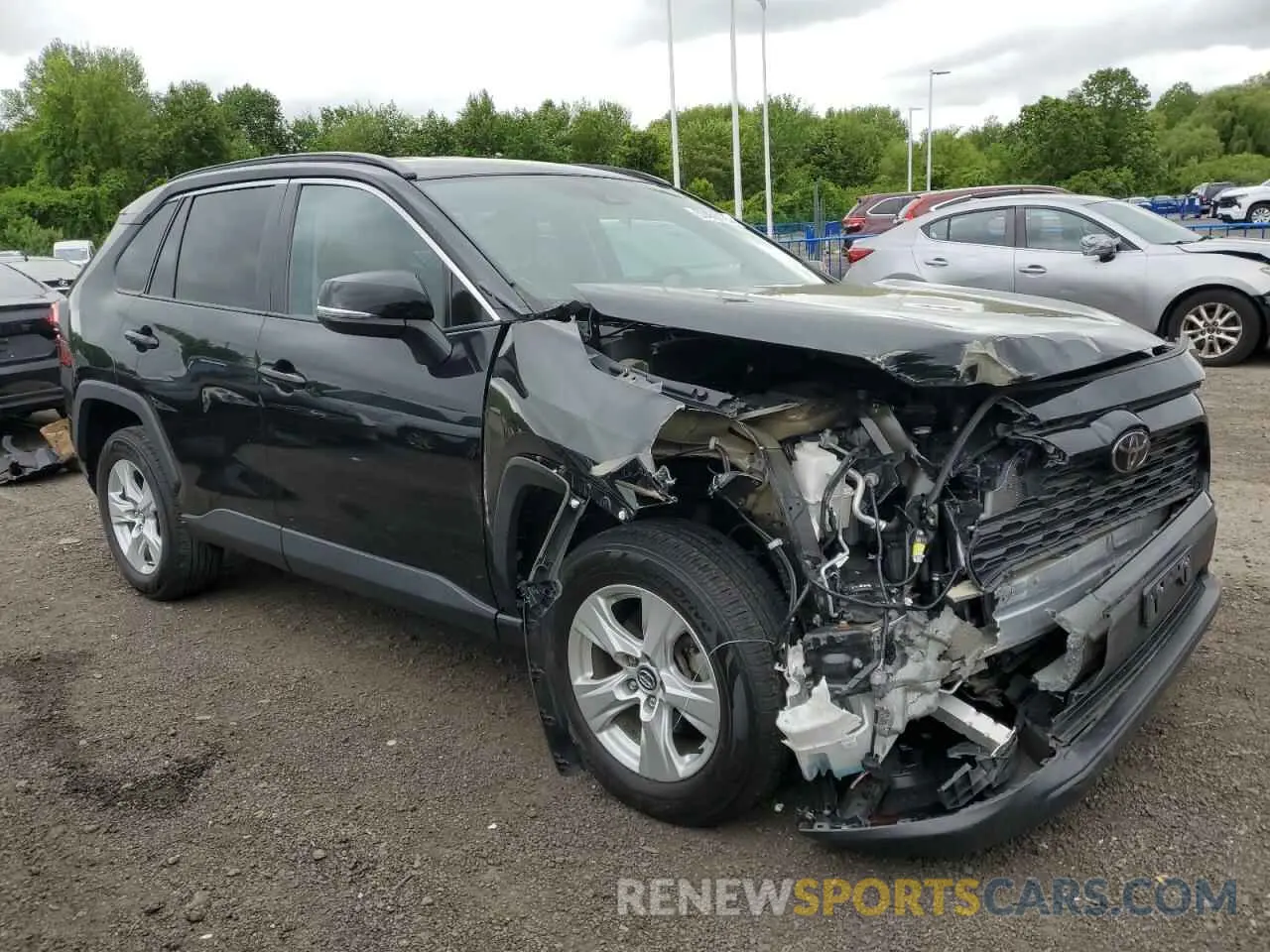 4 Photograph of a damaged car 2T3P1RFV8MW151267 TOYOTA RAV4 2021