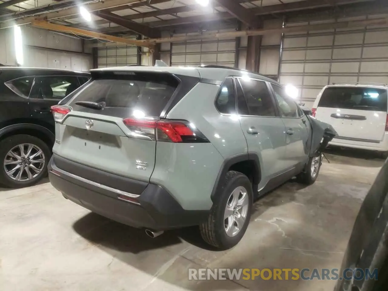 3 Photograph of a damaged car 2T3P1RFV8MW157506 TOYOTA RAV4 2021