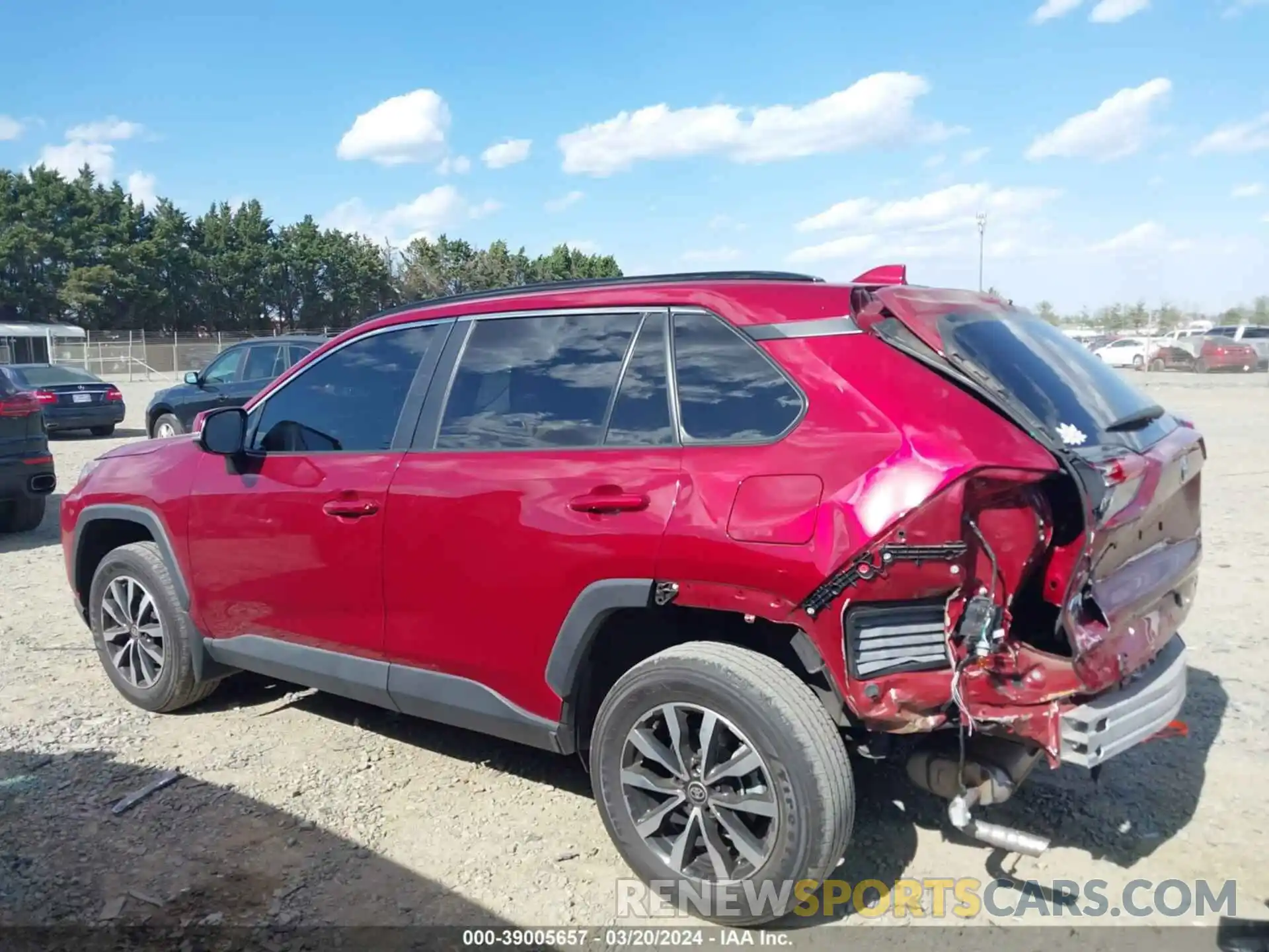 15 Photograph of a damaged car 2T3P1RFV8MW161524 TOYOTA RAV4 2021