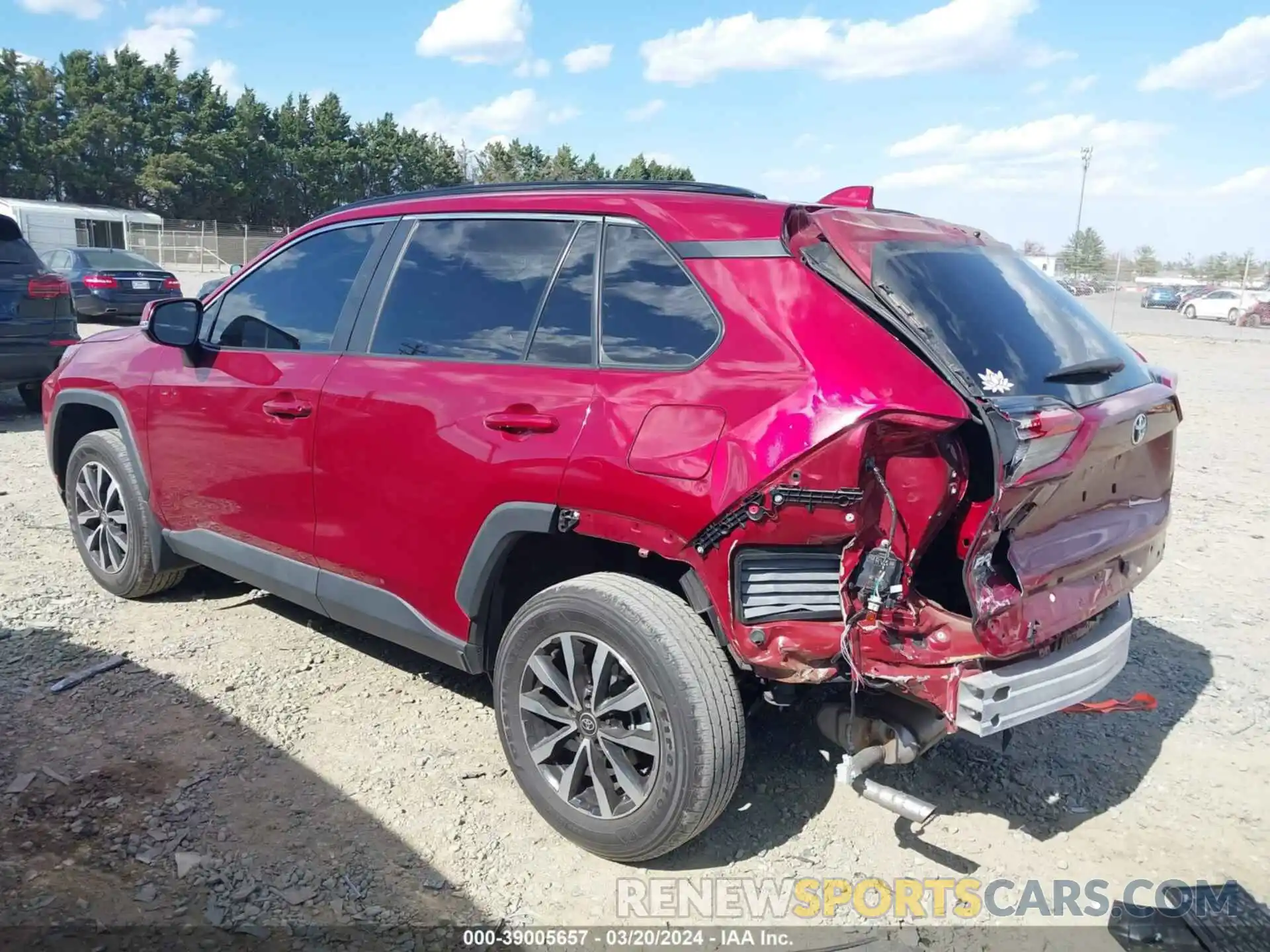 3 Photograph of a damaged car 2T3P1RFV8MW161524 TOYOTA RAV4 2021