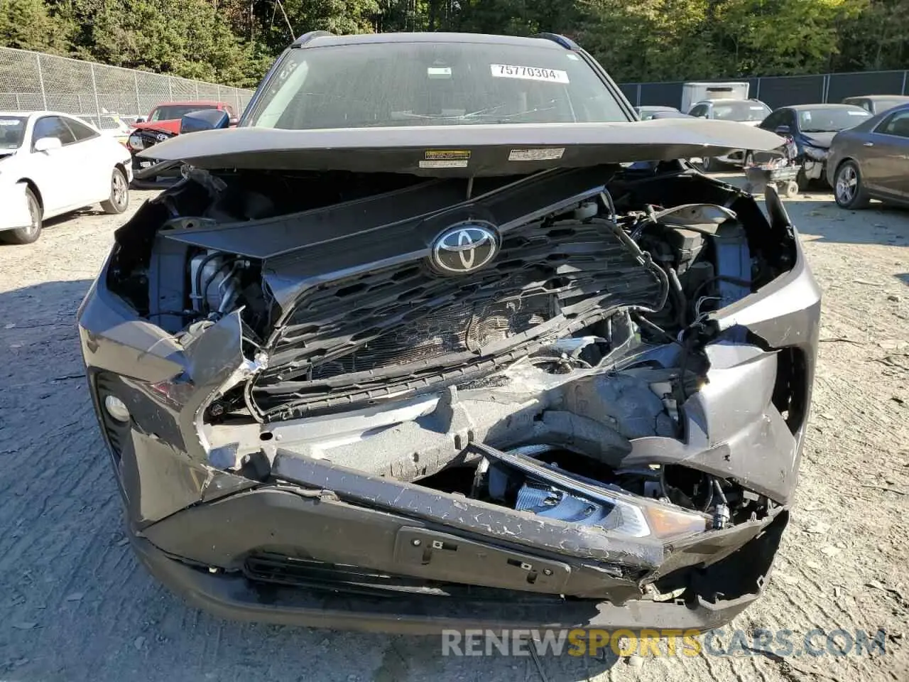 5 Photograph of a damaged car 2T3P1RFV8MW166125 TOYOTA RAV4 2021