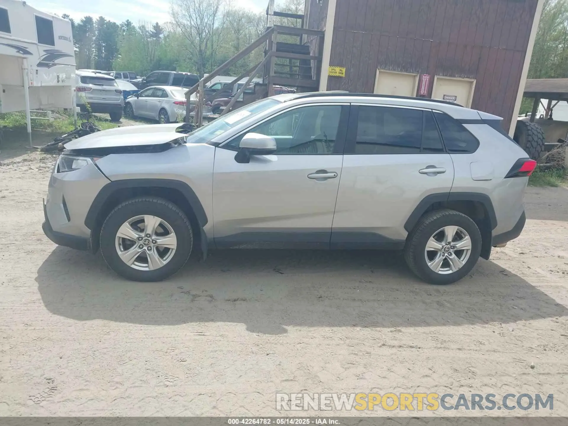 14 Photograph of a damaged car 2T3P1RFV8MW169039 TOYOTA RAV4 2021