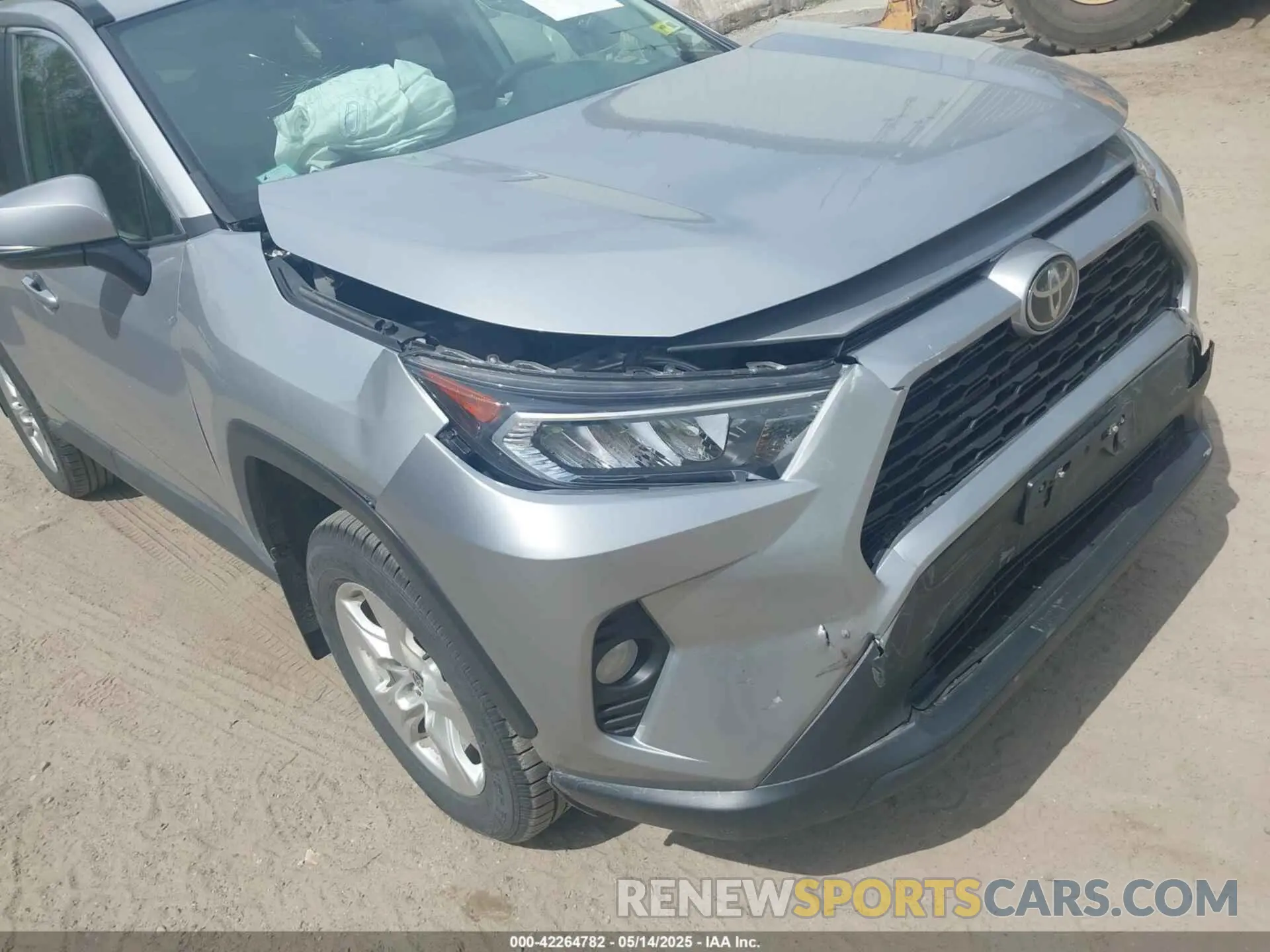 6 Photograph of a damaged car 2T3P1RFV8MW169039 TOYOTA RAV4 2021