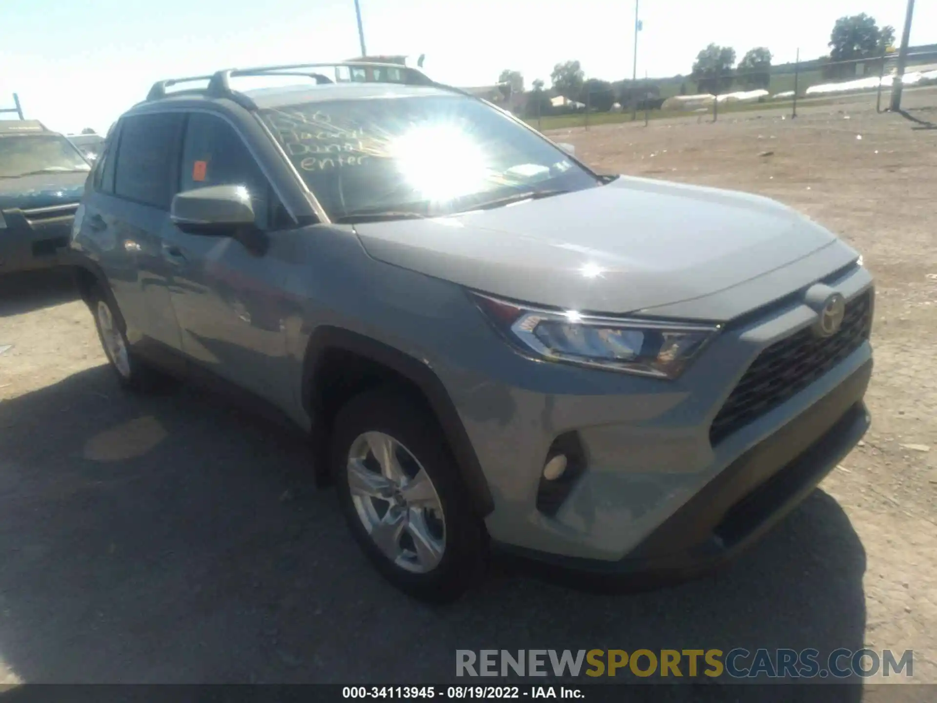 1 Photograph of a damaged car 2T3P1RFV8MW175844 TOYOTA RAV4 2021