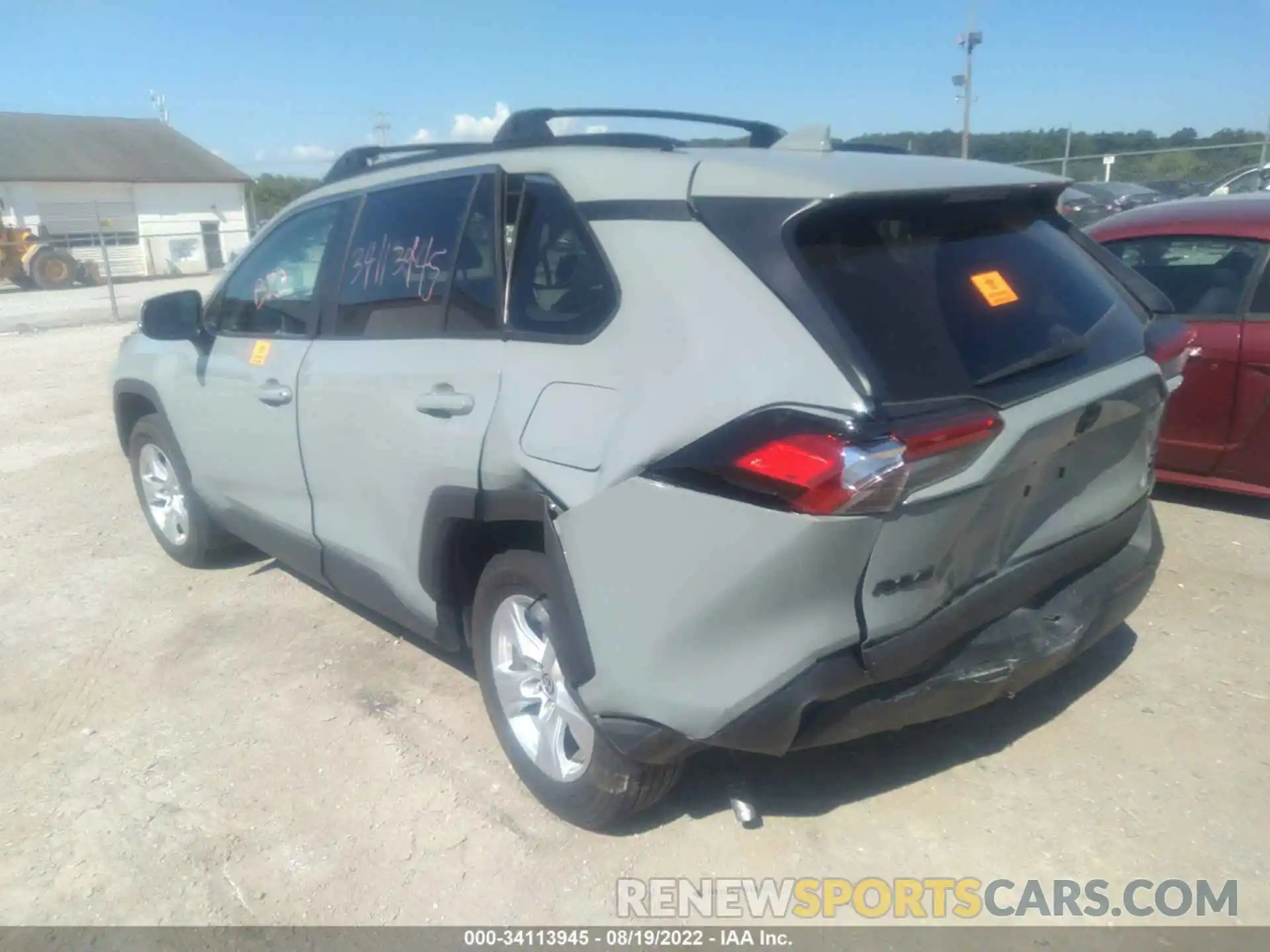 3 Photograph of a damaged car 2T3P1RFV8MW175844 TOYOTA RAV4 2021