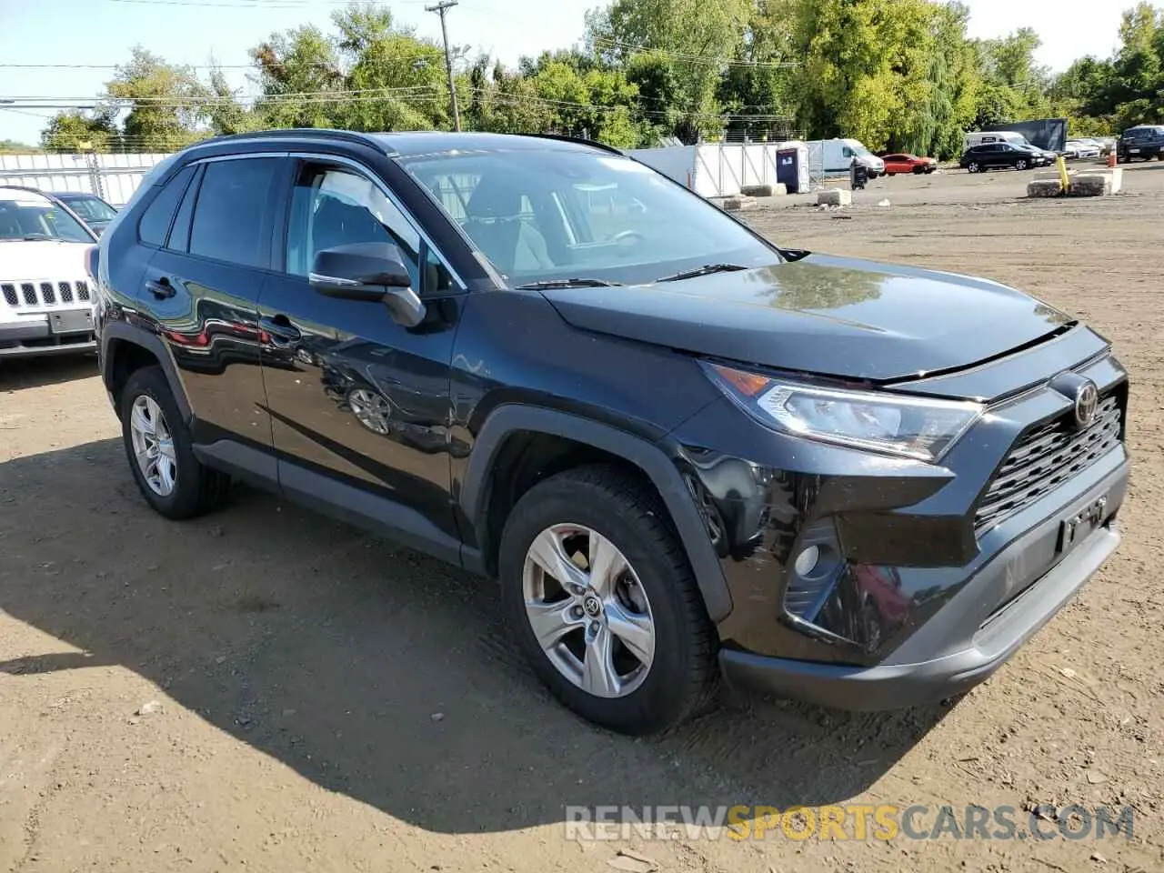 4 Photograph of a damaged car 2T3P1RFV8MW217865 TOYOTA RAV4 2021