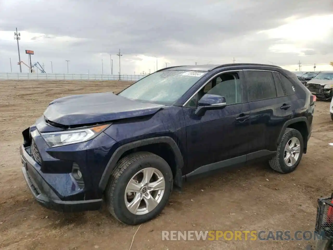 1 Photograph of a damaged car 2T3P1RFV8MW219132 TOYOTA RAV4 2021