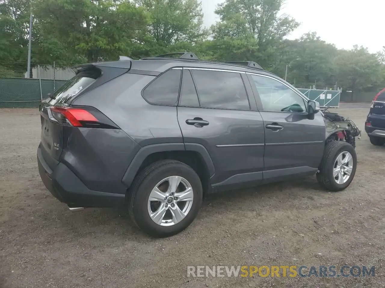 3 Photograph of a damaged car 2T3P1RFV8MW232835 TOYOTA RAV4 2021