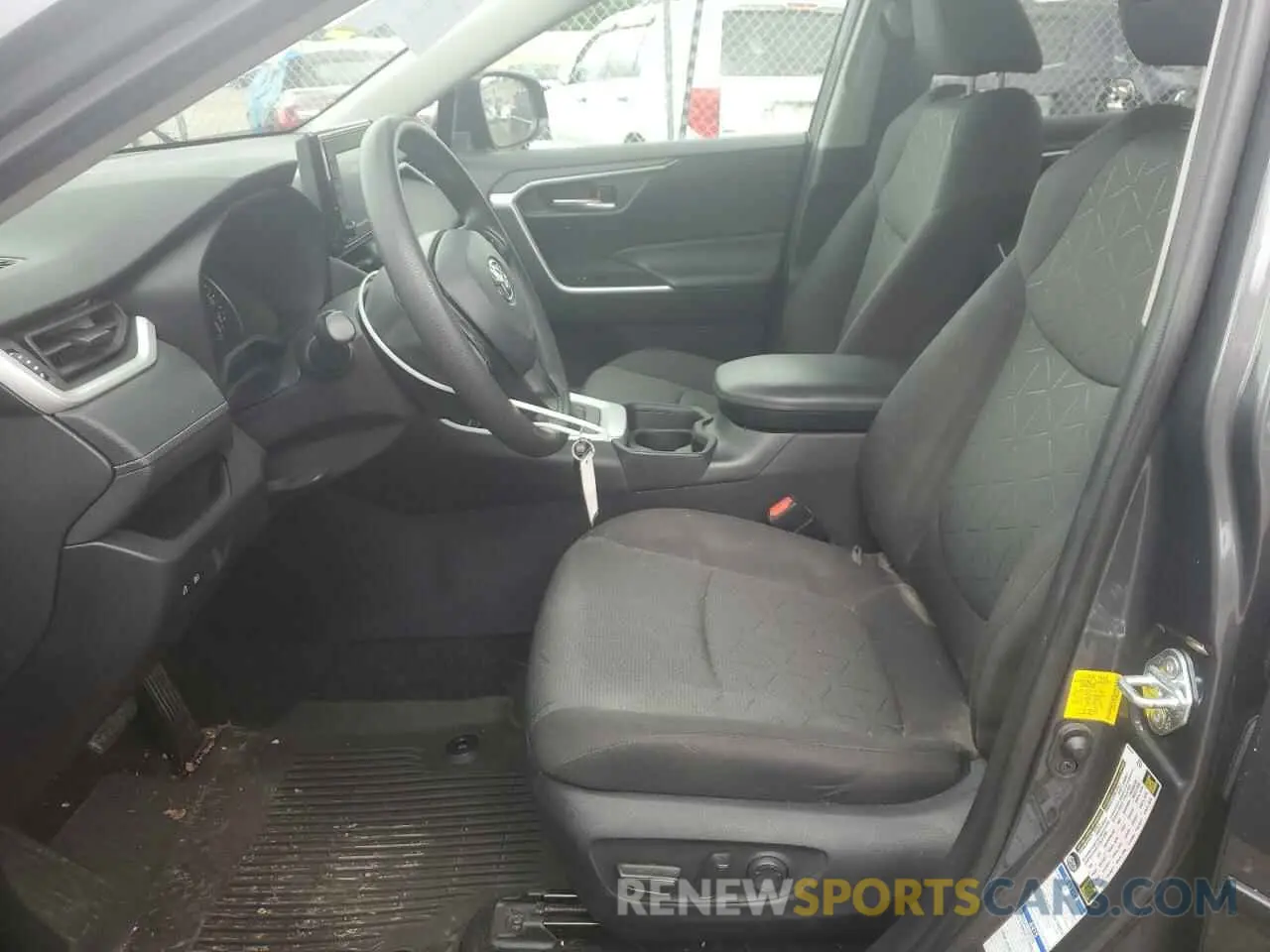 7 Photograph of a damaged car 2T3P1RFV8MW232835 TOYOTA RAV4 2021