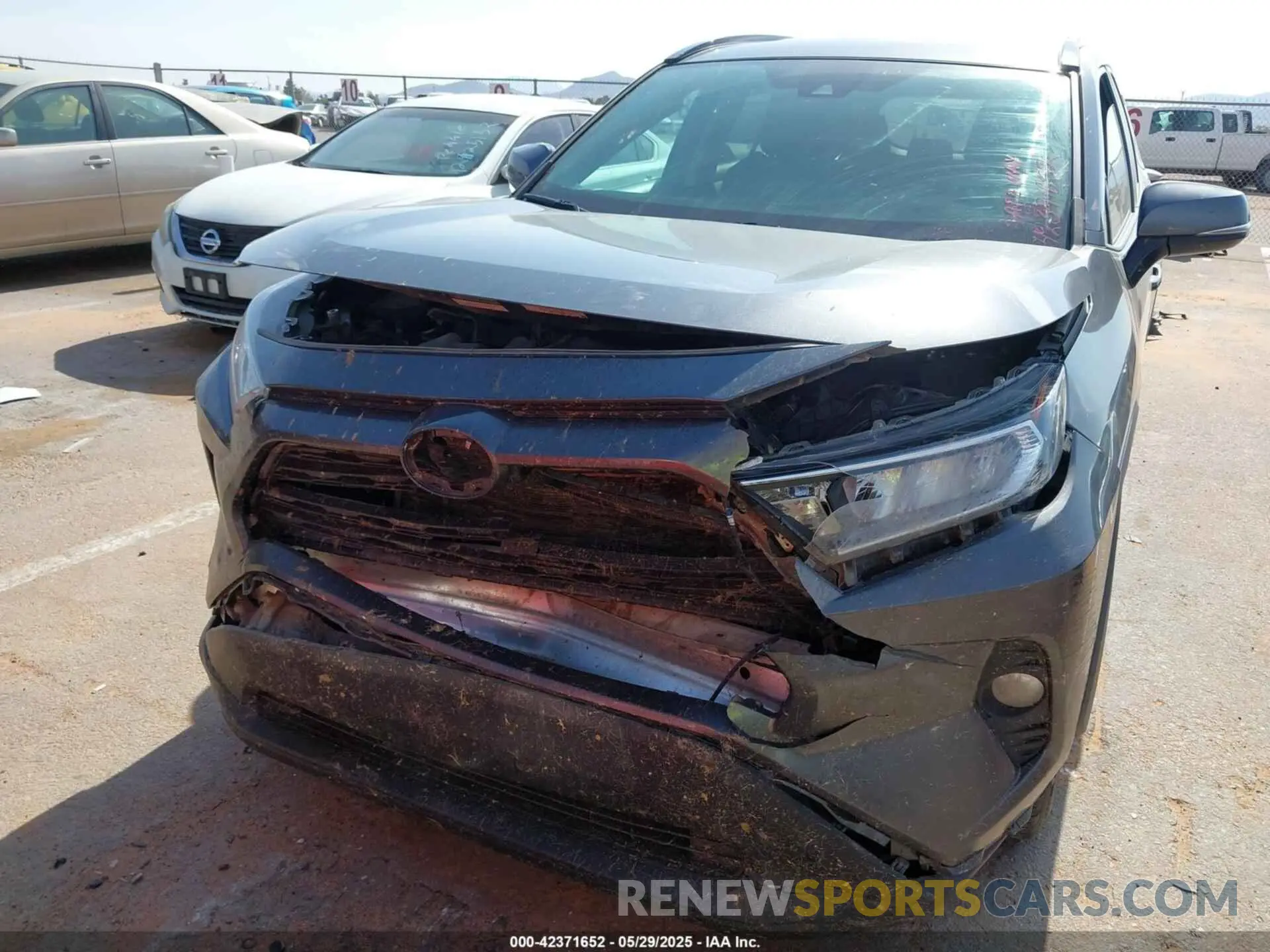 6 Photograph of a damaged car 2T3P1RFV9MC150811 TOYOTA RAV4 2021