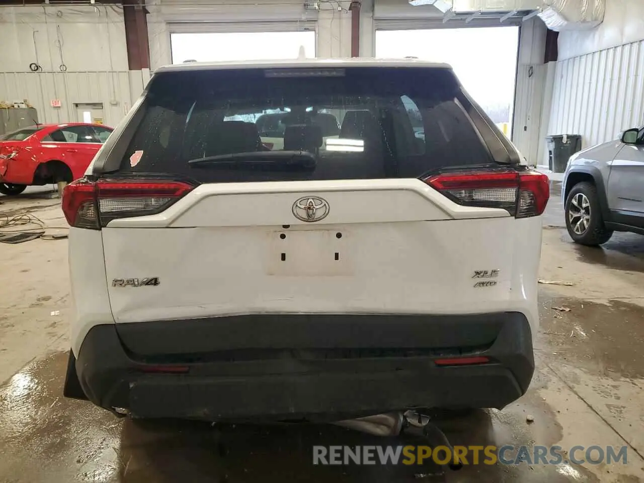 6 Photograph of a damaged car 2T3P1RFV9MC151960 TOYOTA RAV4 2021