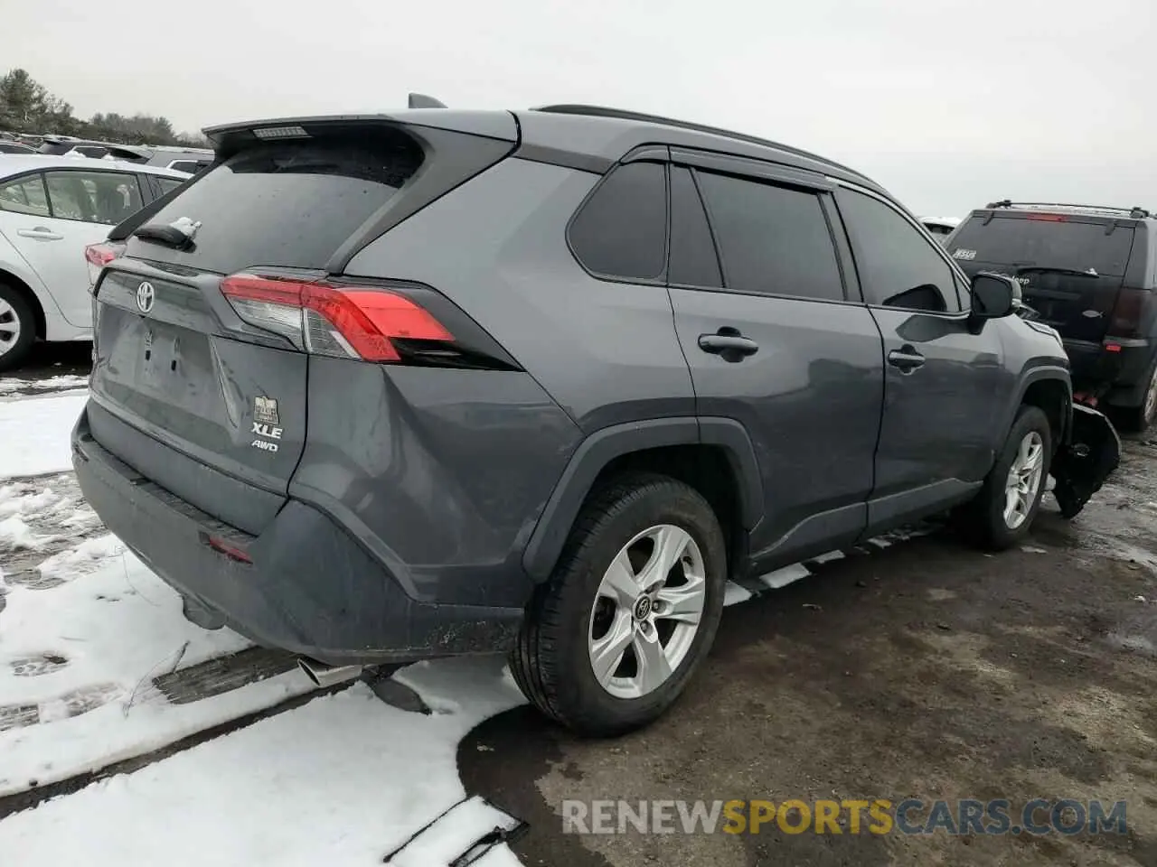 3 Photograph of a damaged car 2T3P1RFV9MC152347 TOYOTA RAV4 2021