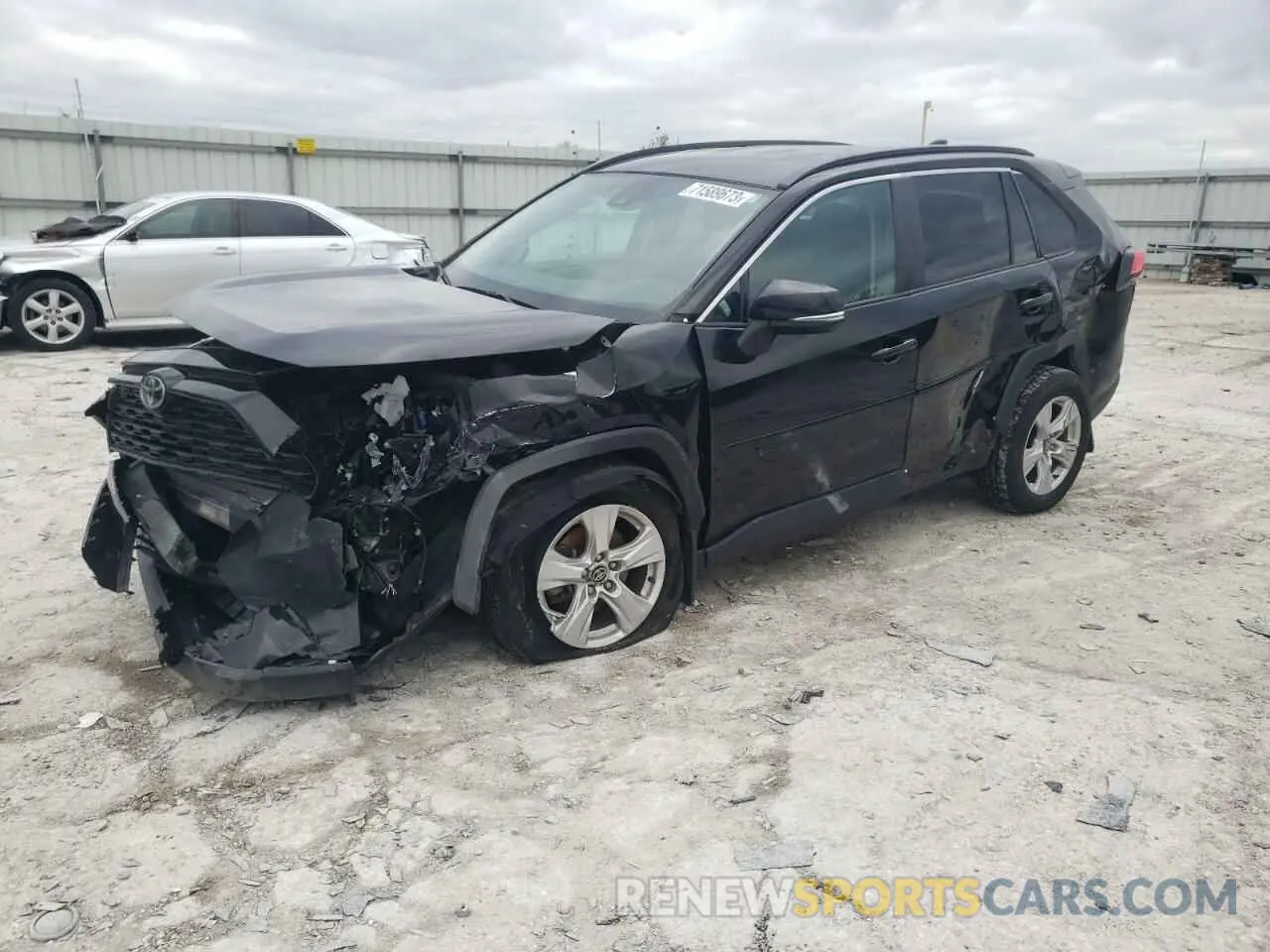 1 Photograph of a damaged car 2T3P1RFV9MC169942 TOYOTA RAV4 2021