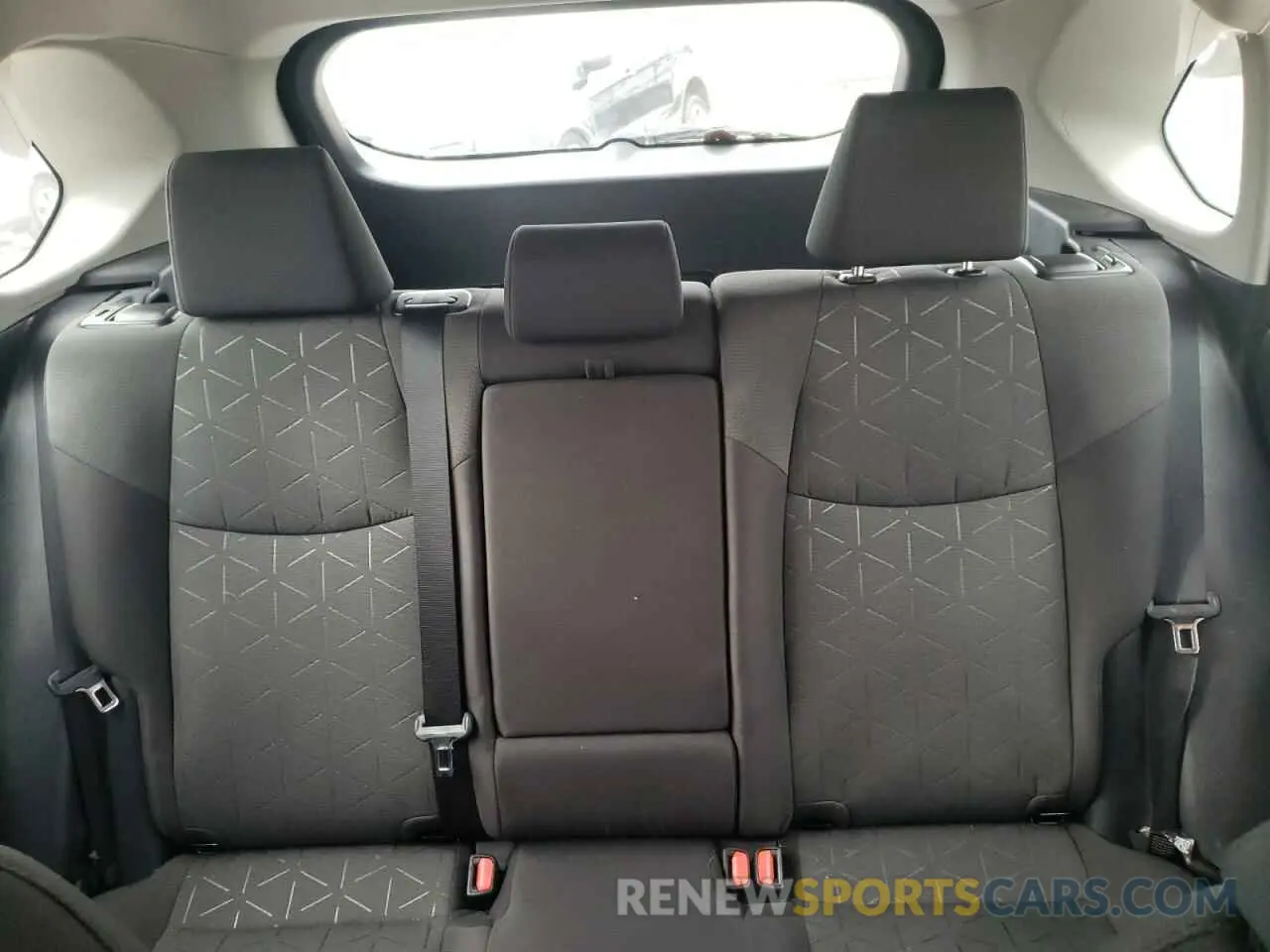 10 Photograph of a damaged car 2T3P1RFV9MC169942 TOYOTA RAV4 2021