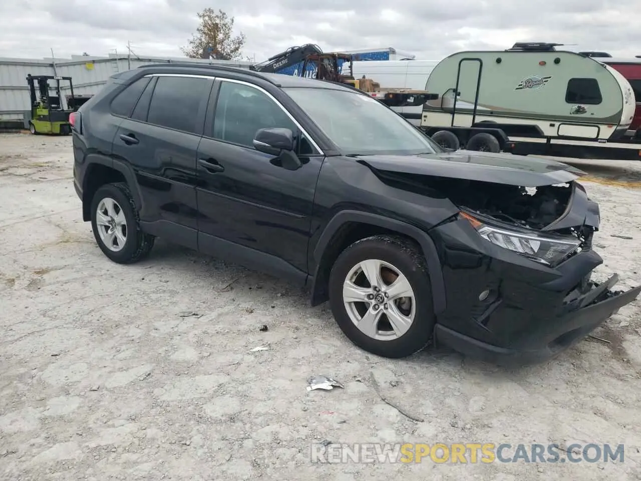4 Photograph of a damaged car 2T3P1RFV9MC169942 TOYOTA RAV4 2021