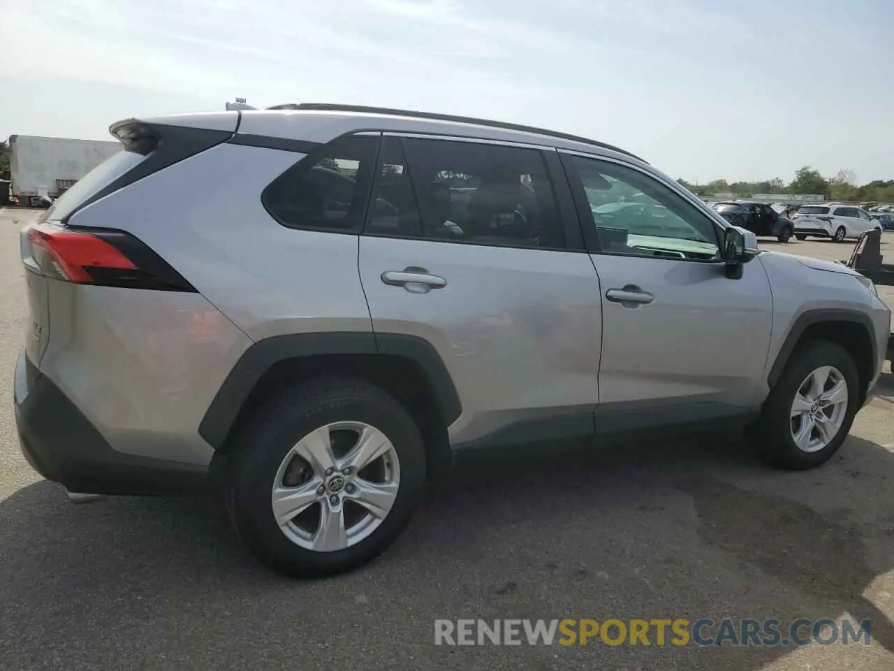 3 Photograph of a damaged car 2T3P1RFV9MC183548 TOYOTA RAV4 2021