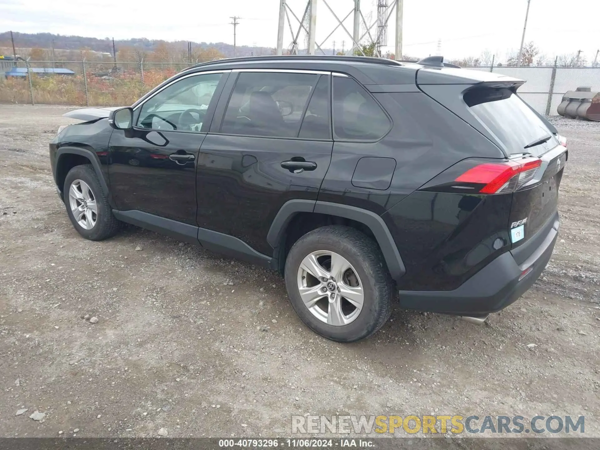 3 Photograph of a damaged car 2T3P1RFV9MC242470 TOYOTA RAV4 2021