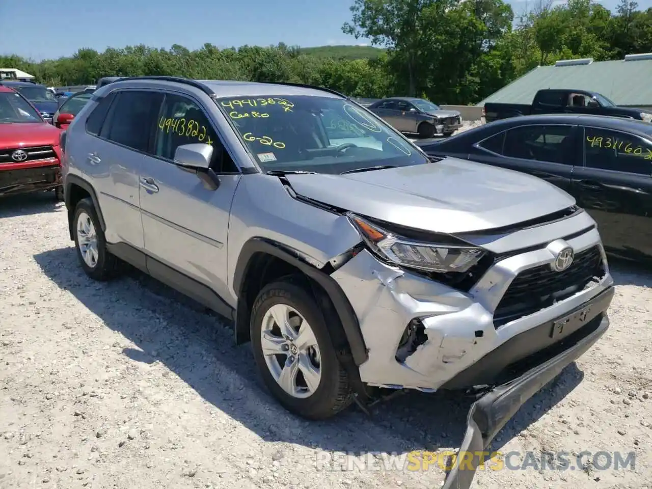 1 Photograph of a damaged car 2T3P1RFV9MC244185 TOYOTA RAV4 2021