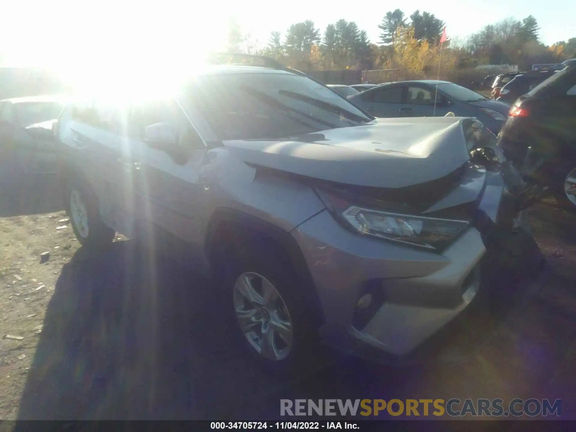 1 Photograph of a damaged car 2T3P1RFV9MW147437 TOYOTA RAV4 2021