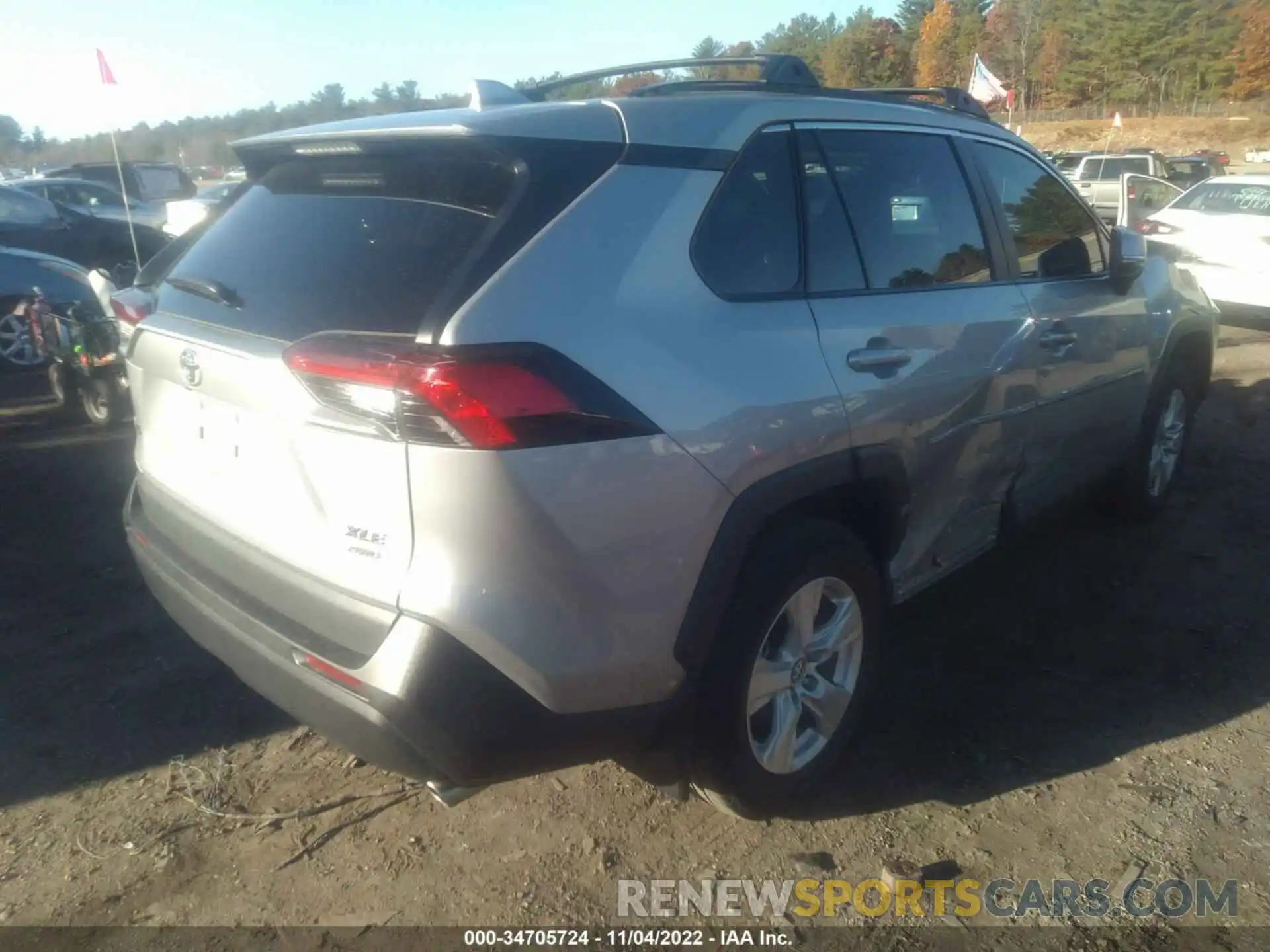 4 Photograph of a damaged car 2T3P1RFV9MW147437 TOYOTA RAV4 2021