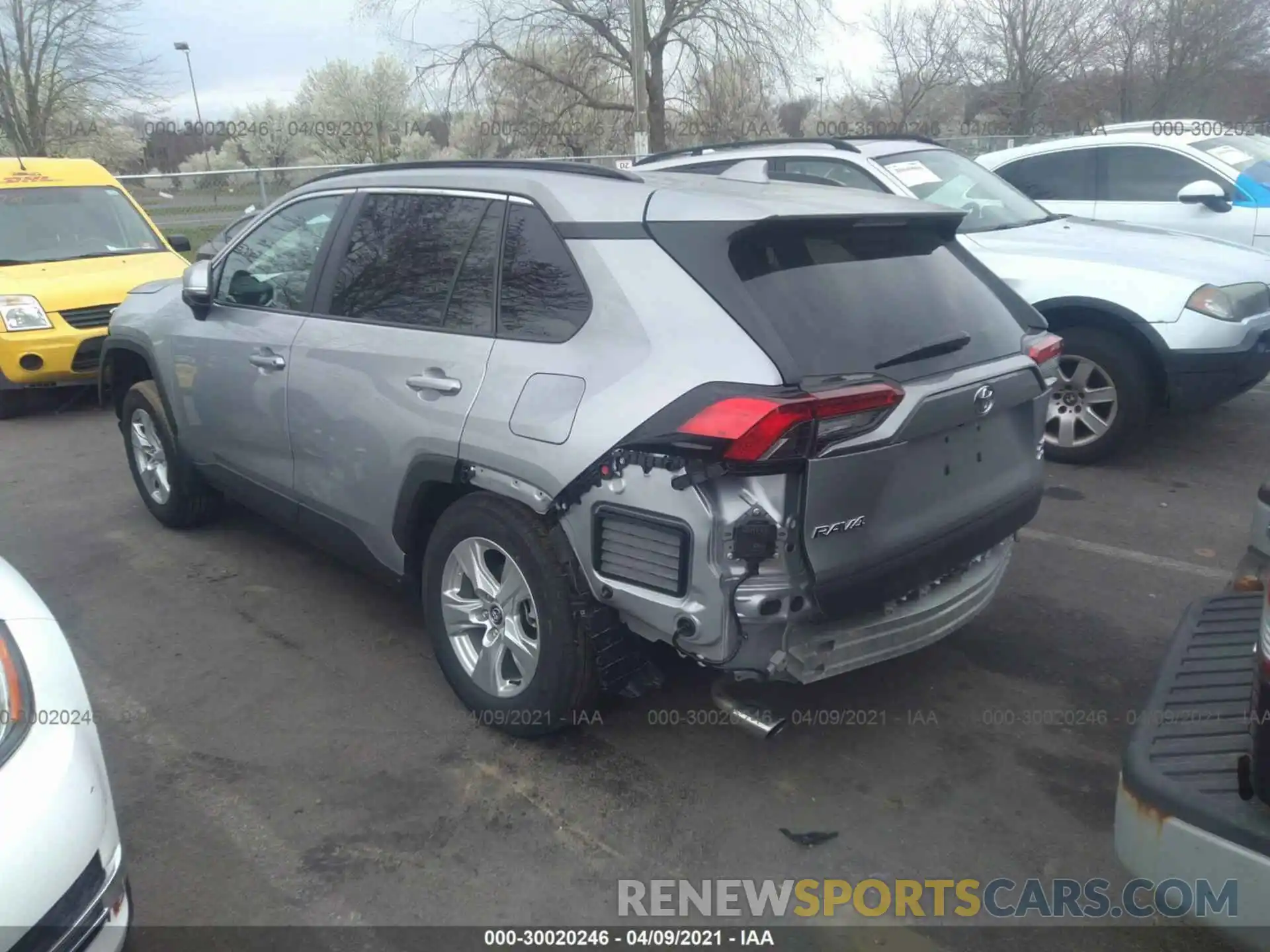 3 Photograph of a damaged car 2T3P1RFV9MW148815 TOYOTA RAV4 2021