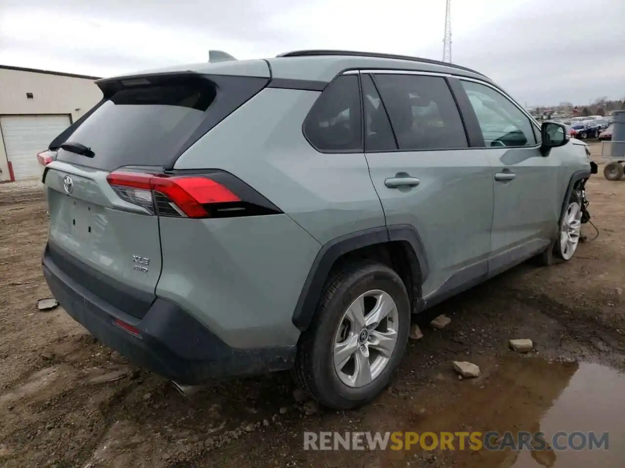 4 Photograph of a damaged car 2T3P1RFV9MW156879 TOYOTA RAV4 2021