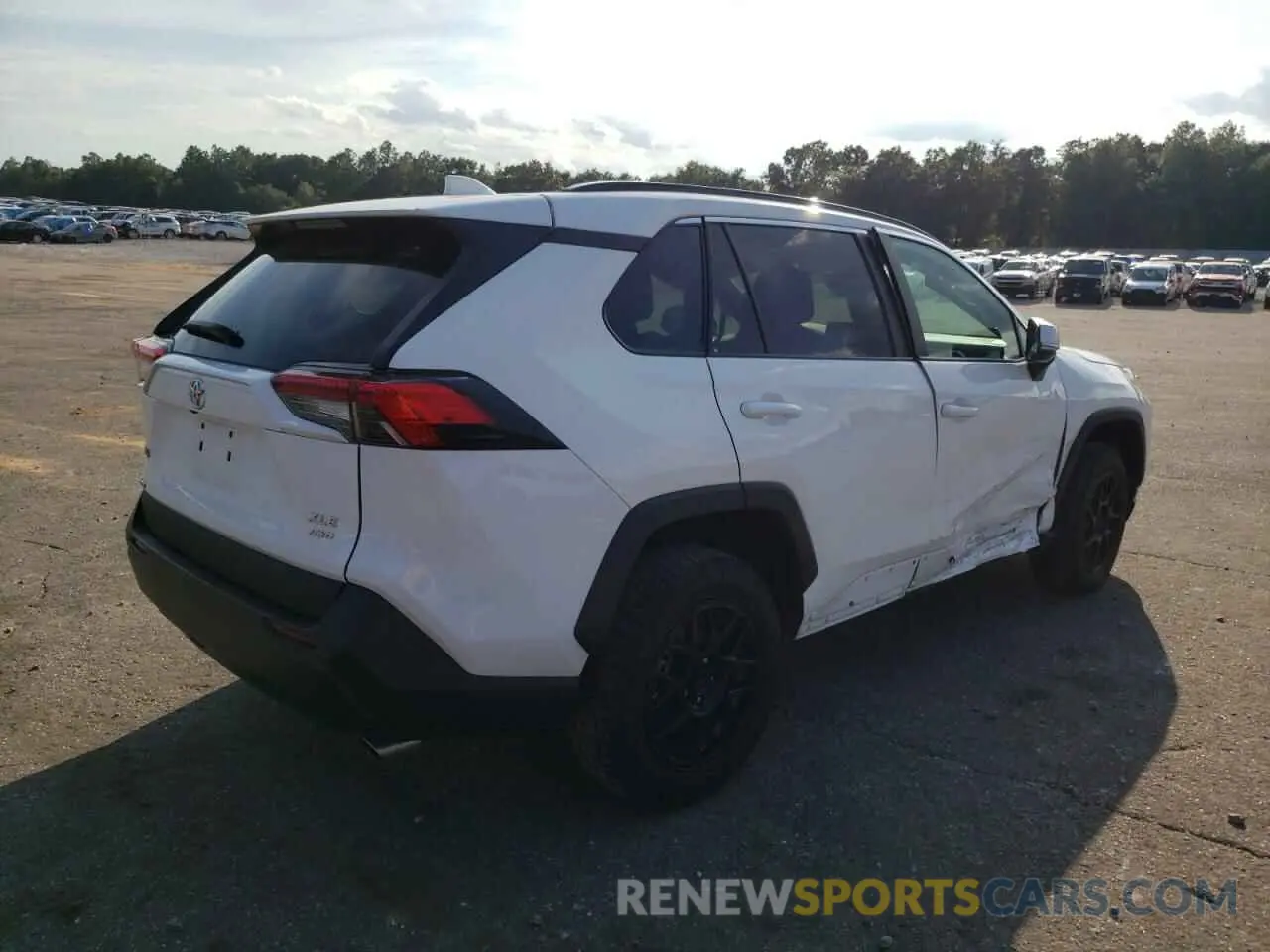 3 Photograph of a damaged car 2T3P1RFV9MW177165 TOYOTA RAV4 2021