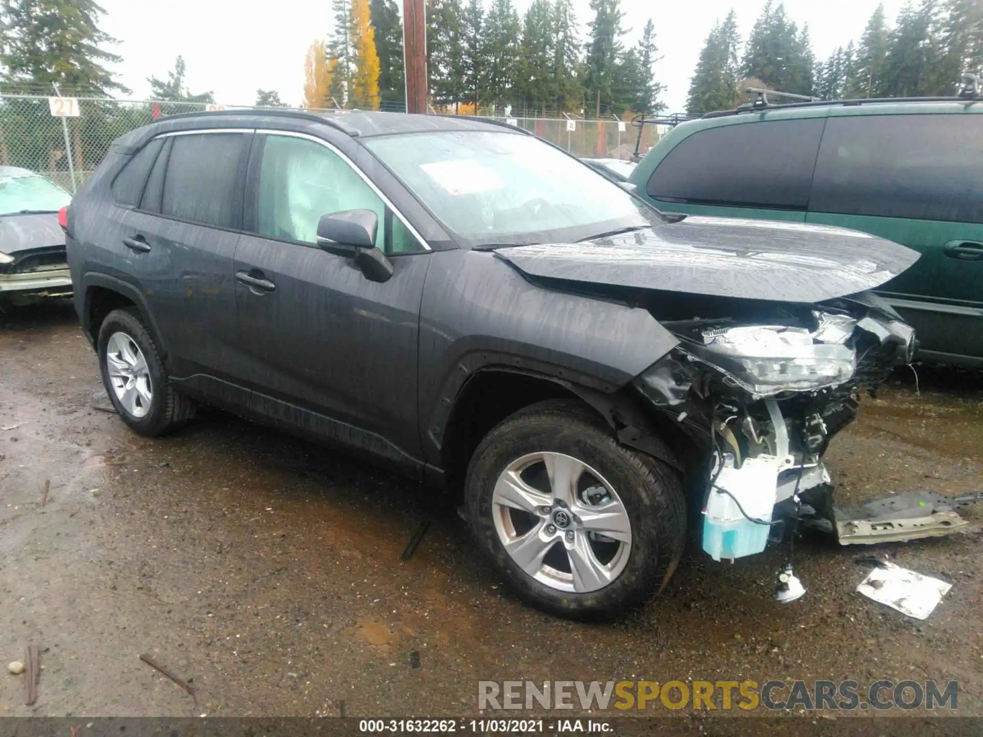 1 Photograph of a damaged car 2T3P1RFV9MW201965 TOYOTA RAV4 2021