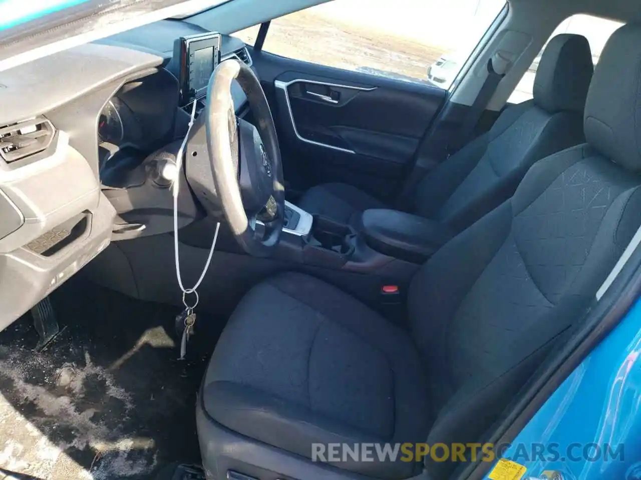 7 Photograph of a damaged car 2T3P1RFV9MW203442 TOYOTA RAV4 2021