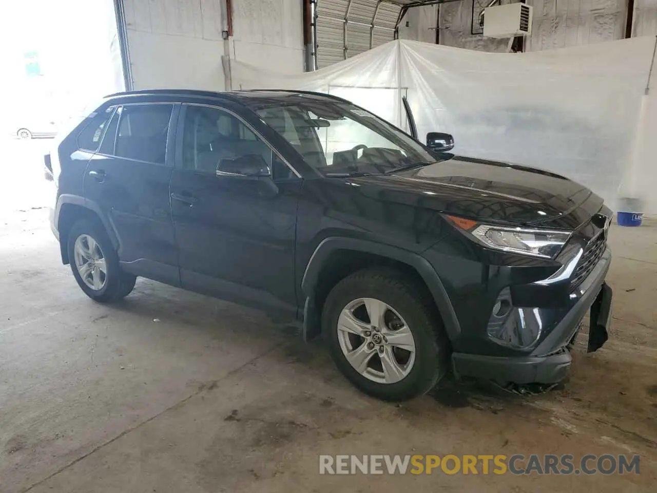 4 Photograph of a damaged car 2T3P1RFV9MW210634 TOYOTA RAV4 2021