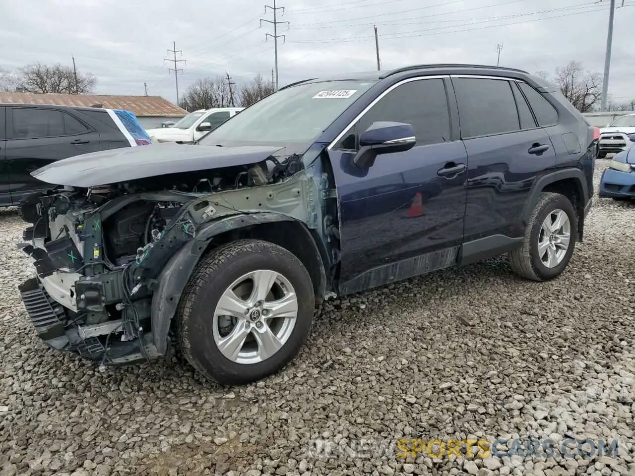 1 Photograph of a damaged car 2T3P1RFV9MW210942 TOYOTA RAV4 2021