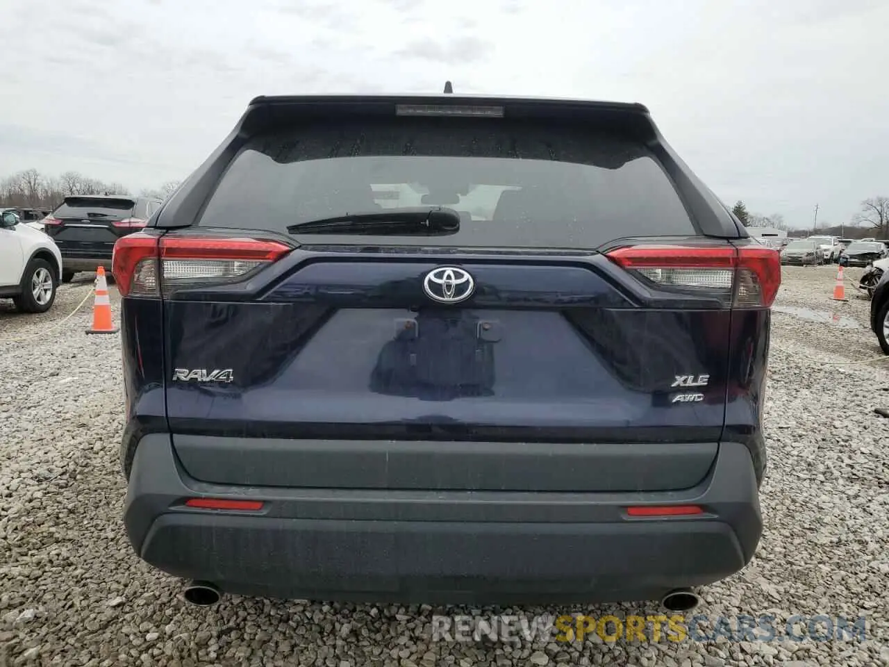 6 Photograph of a damaged car 2T3P1RFV9MW210942 TOYOTA RAV4 2021