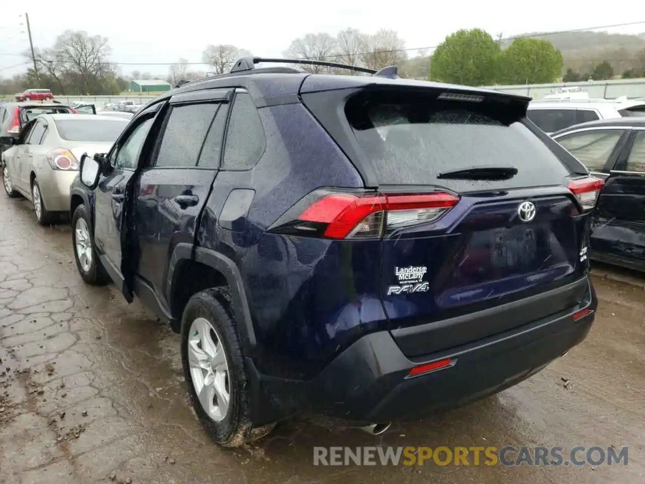 3 Photograph of a damaged car 2T3P1RFV9MW219902 TOYOTA RAV4 2021