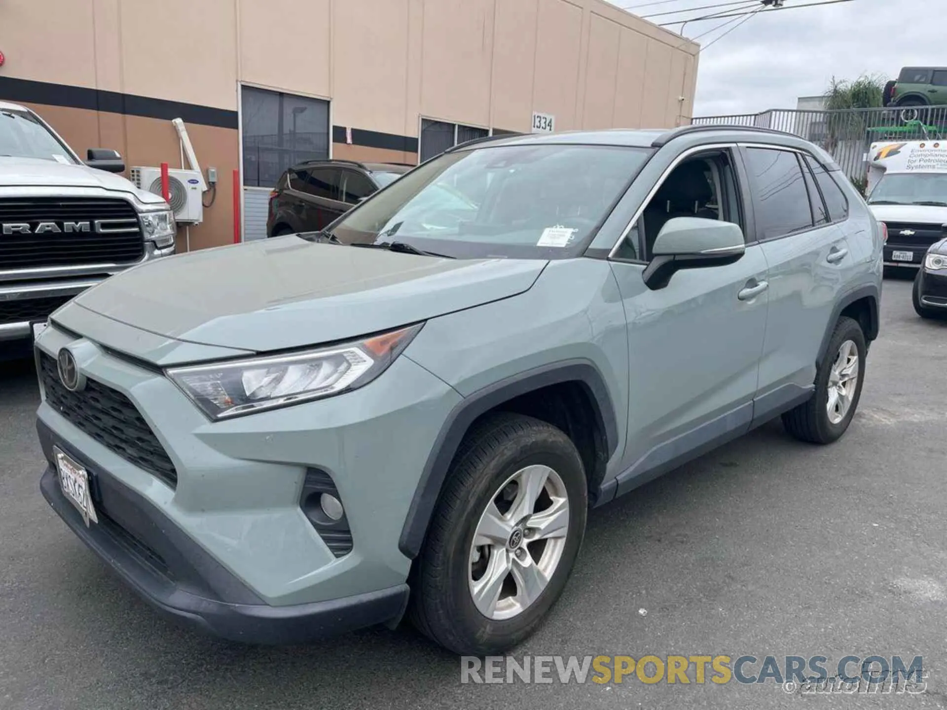 2 Photograph of a damaged car 2T3P1RFV9MW225666 TOYOTA RAV4 2021