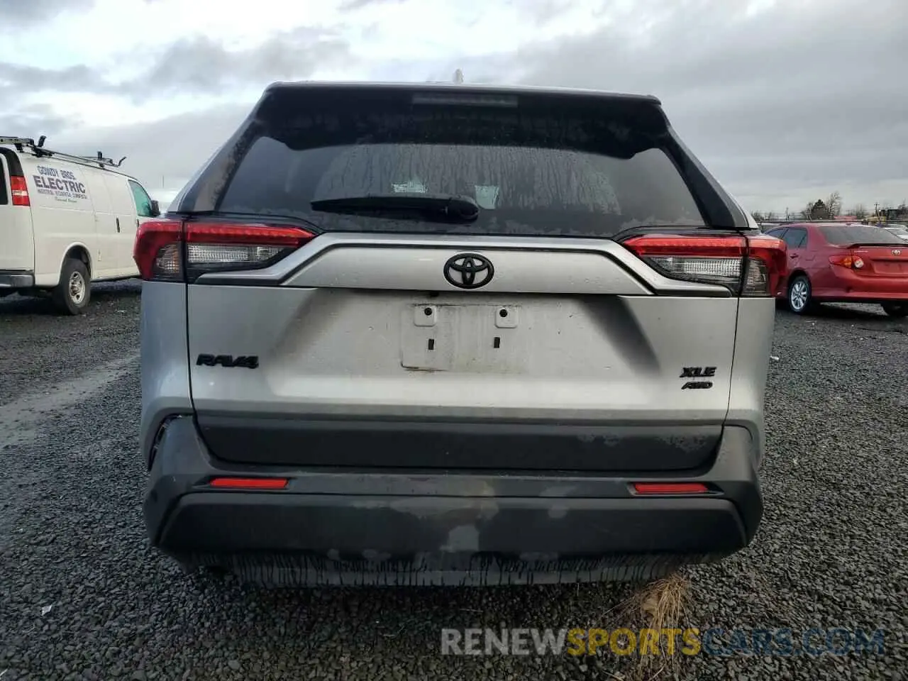 6 Photograph of a damaged car 2T3P1RFV9MW245187 TOYOTA RAV4 2021