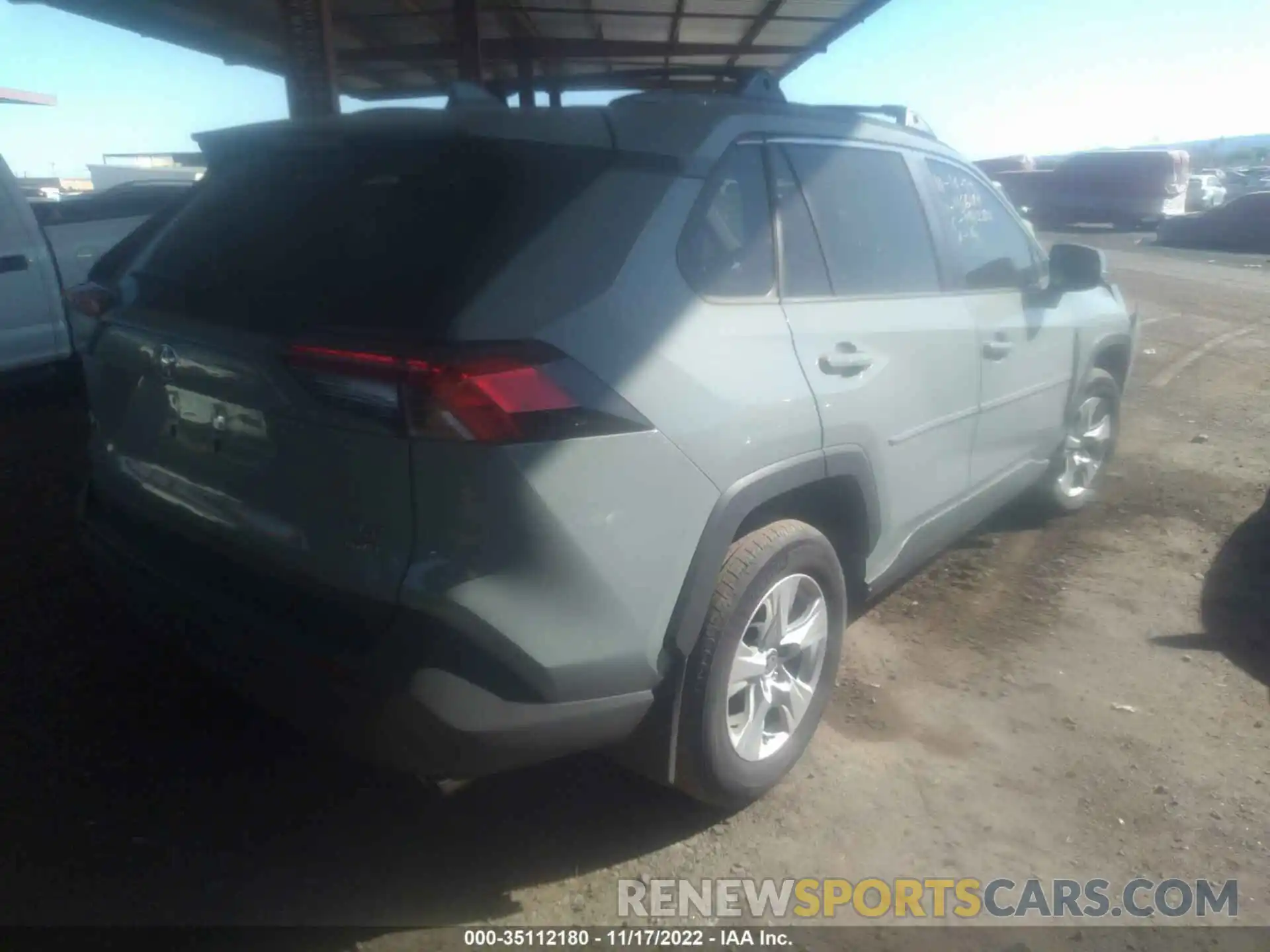 4 Photograph of a damaged car 2T3P1RFV9MW246372 TOYOTA RAV4 2021