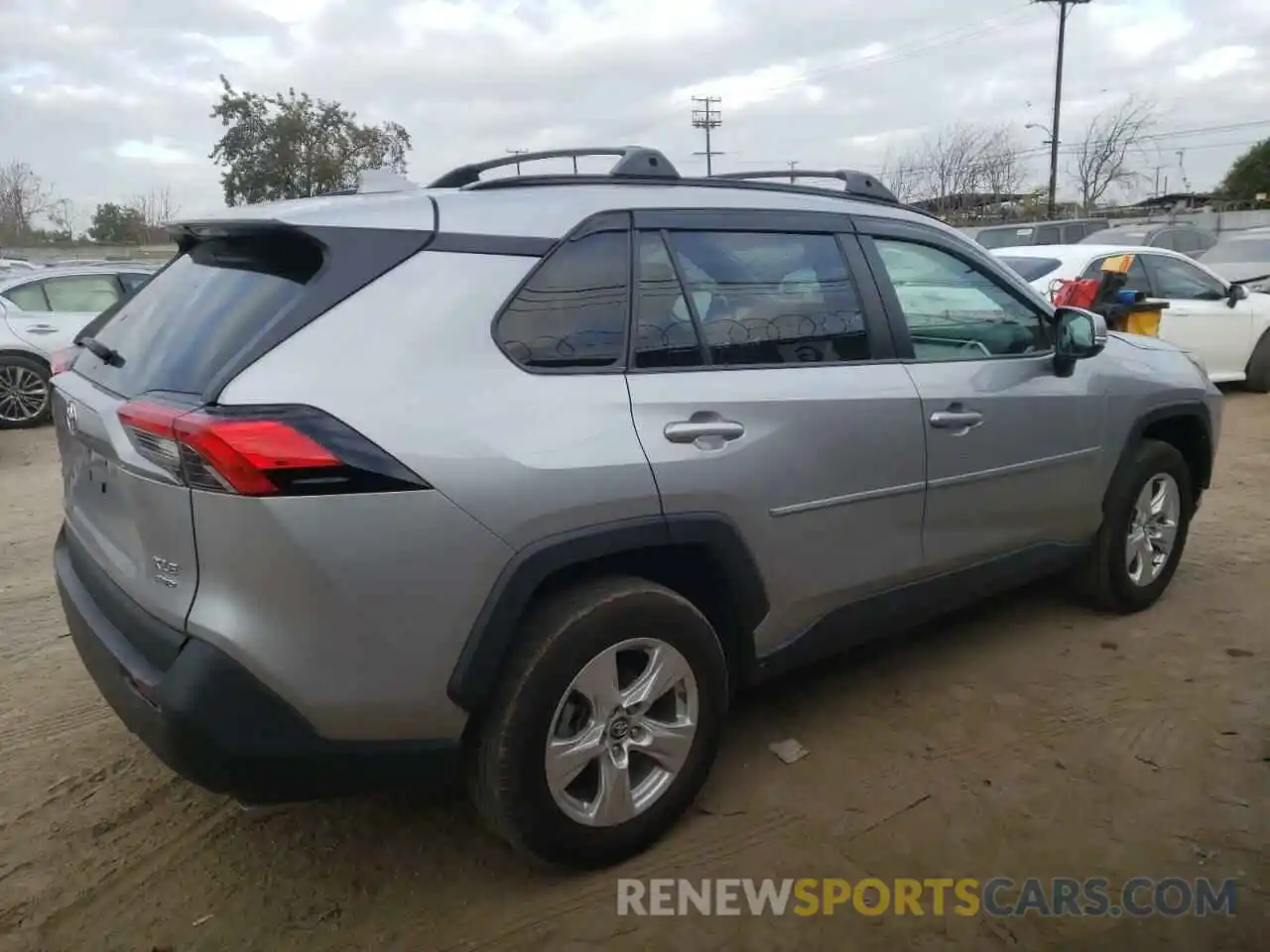 3 Photograph of a damaged car 2T3P1RFVXMC151837 TOYOTA RAV4 2021