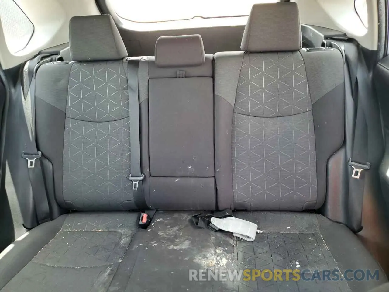 10 Photograph of a damaged car 2T3P1RFVXMC154396 TOYOTA RAV4 2021