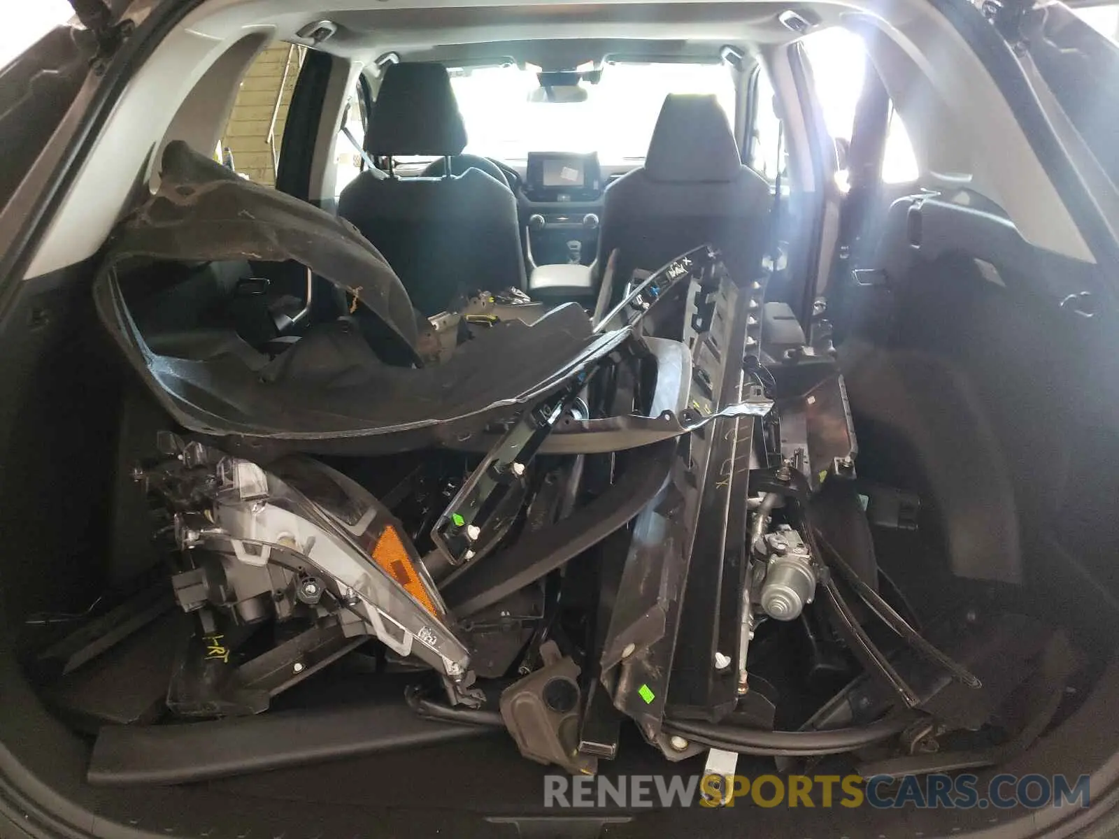 9 Photograph of a damaged car 2T3P1RFVXMC155158 TOYOTA RAV4 2021
