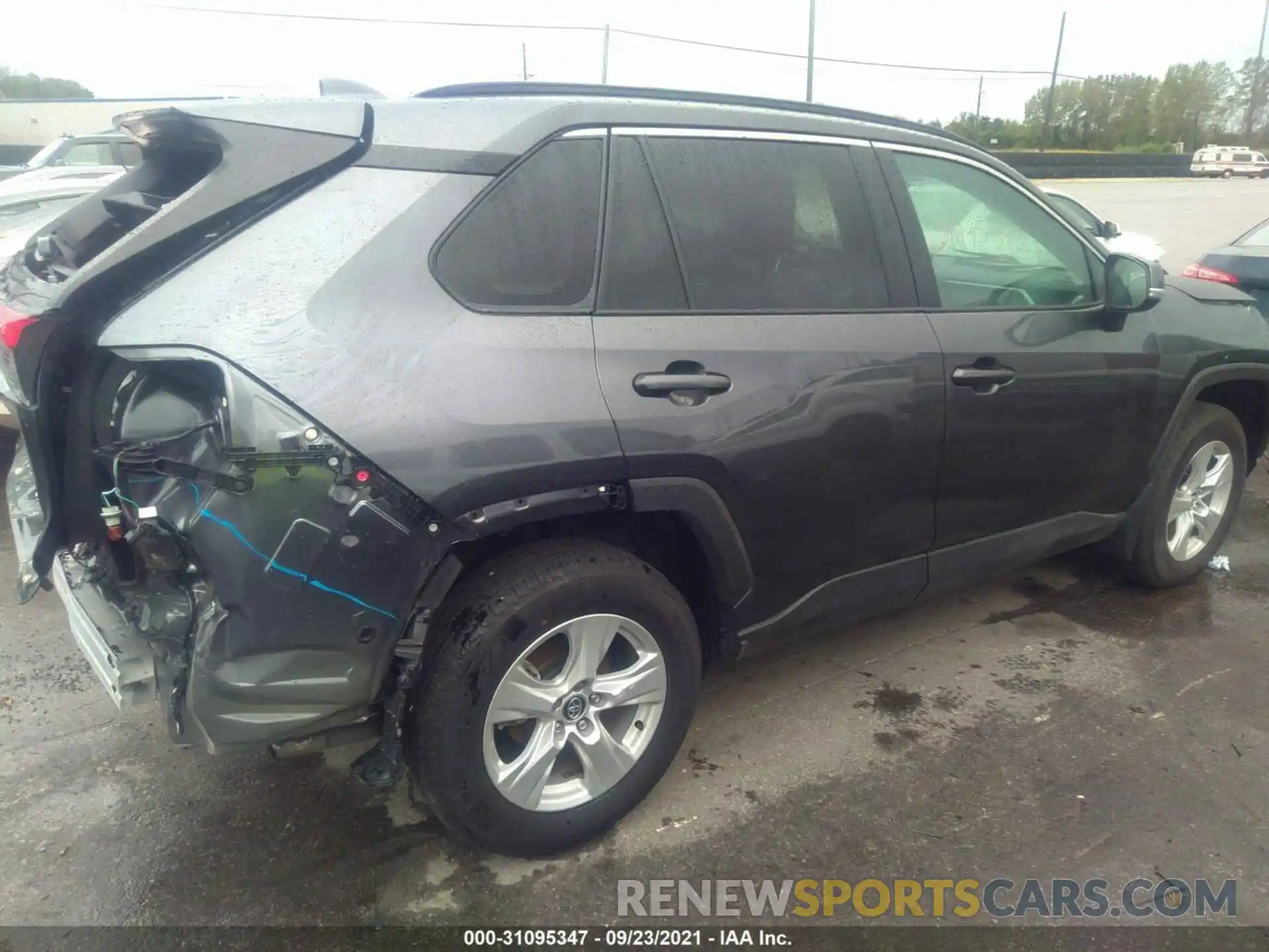 4 Photograph of a damaged car 2T3P1RFVXMC160845 TOYOTA RAV4 2021