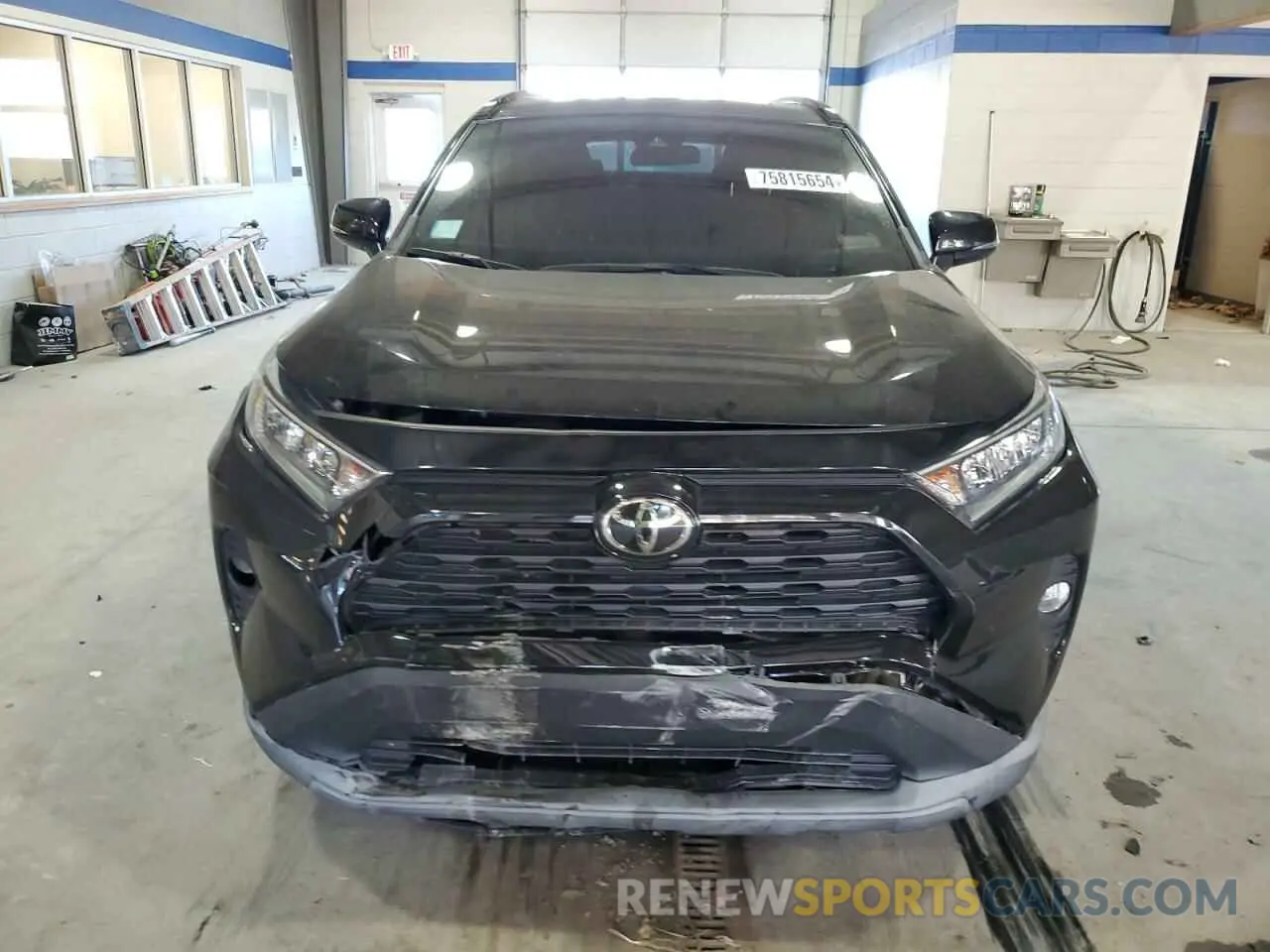 5 Photograph of a damaged car 2T3P1RFVXMC165334 TOYOTA RAV4 2021